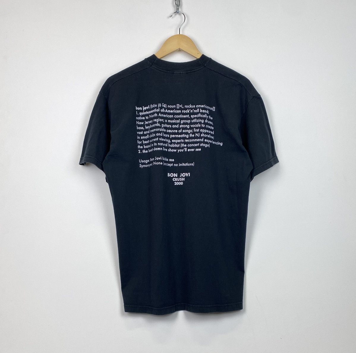 Band Tees Vintage Bon Jovi Crush Tour 2000 Rock Band T-Shirt Black Y2K Size US L / EU 52-54 / 3 - 7 Thumbnail