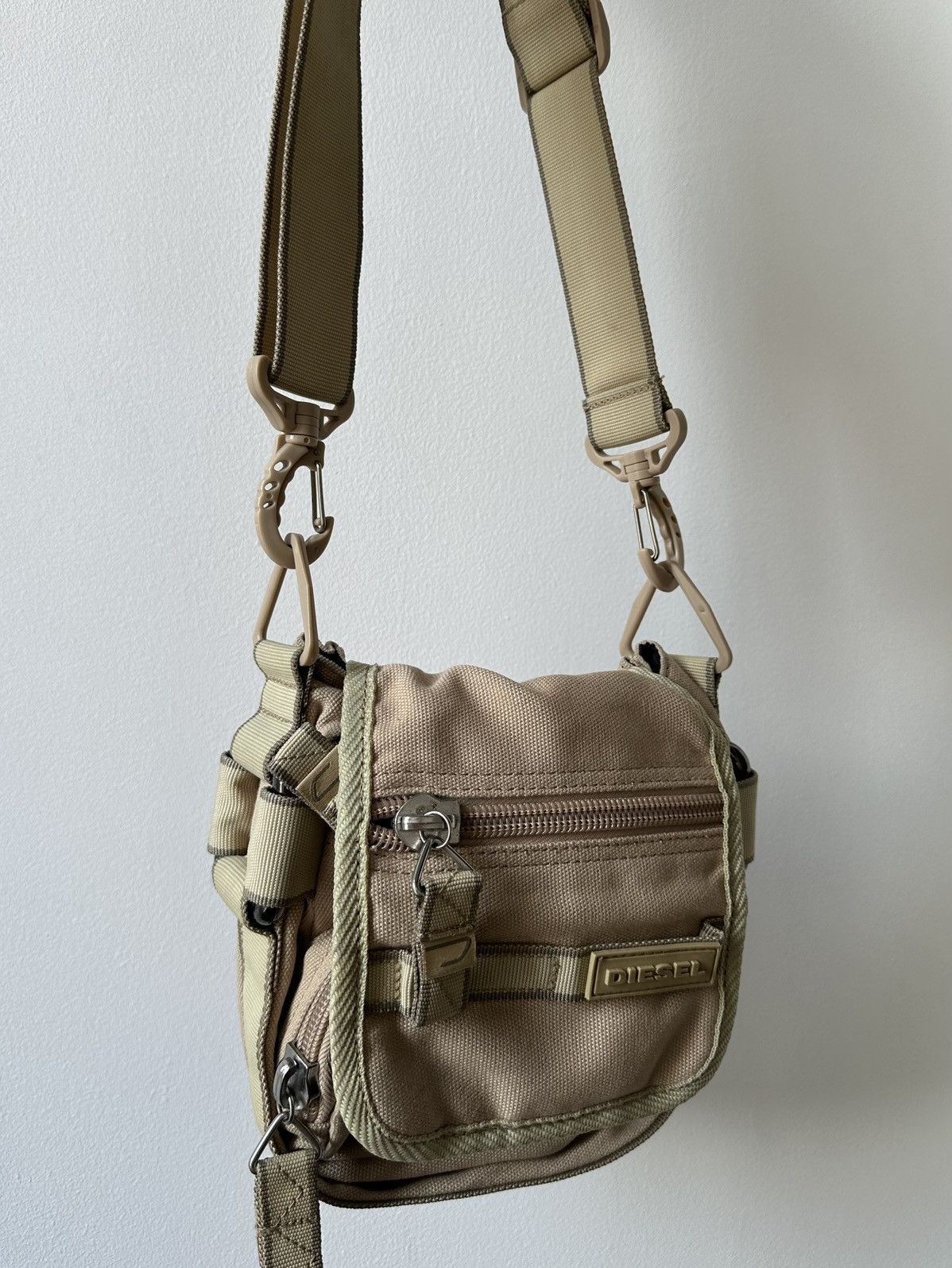 バッグ DIESEL archive shoulder bag multi pocket DIESEL archive shoulder bag multi pocket