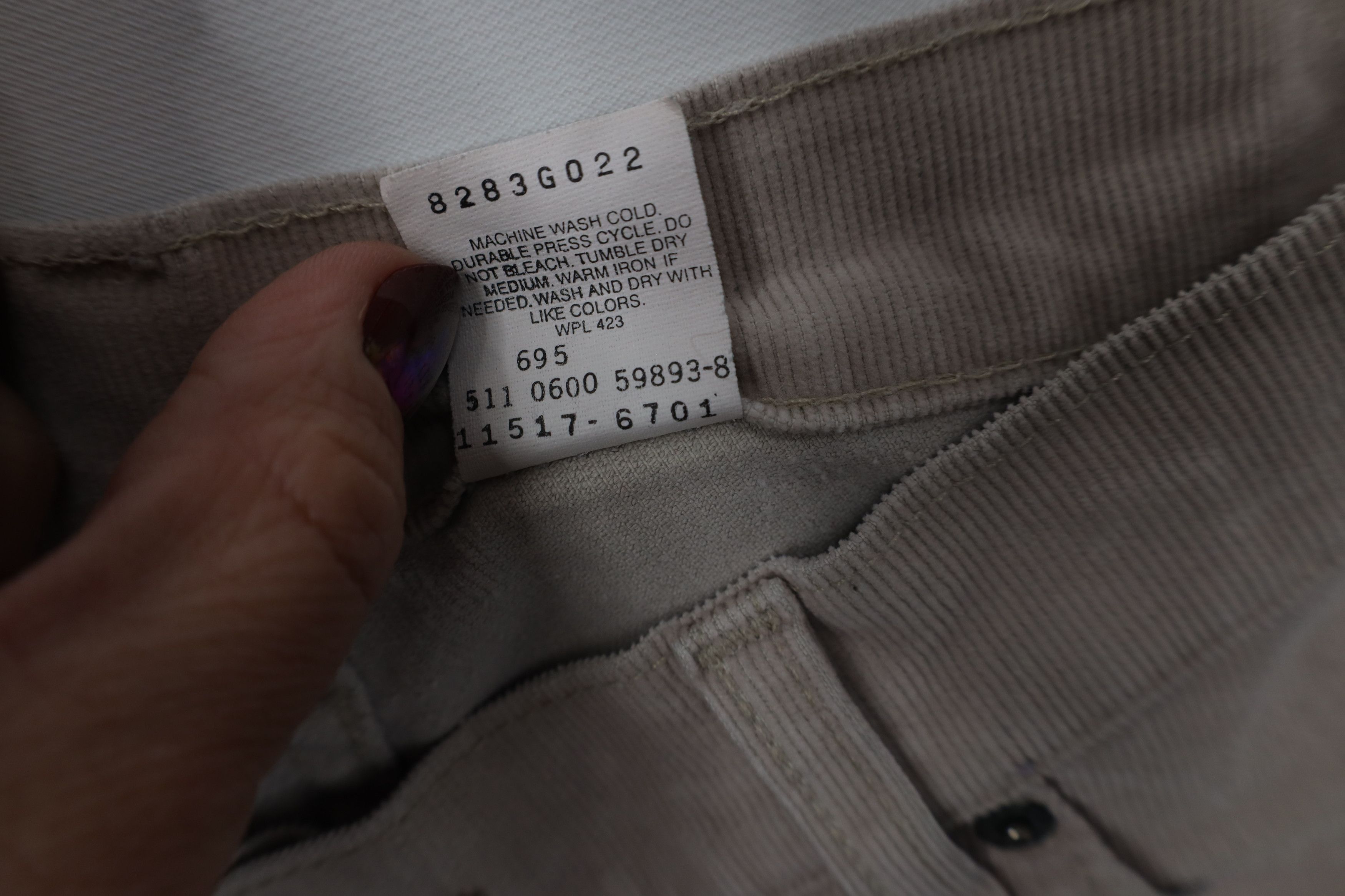 Levi's Vintage Y2K 2000 Levis 517 Cut Flared Corduroy Pants USA Size 30" / US 8 / IT 44 - 9 Thumbnail