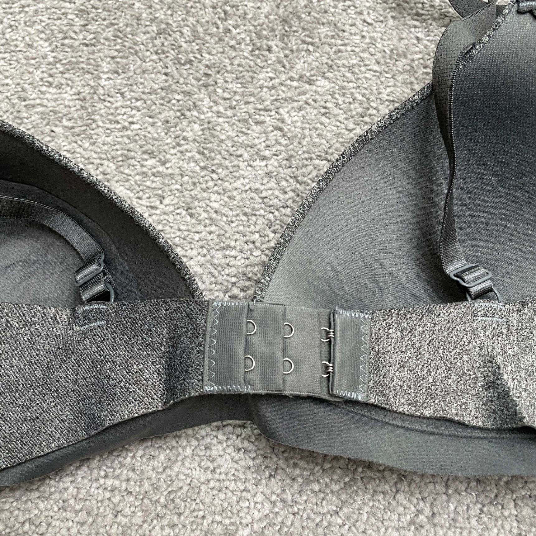 Vintage YMI Intimates Wireless Bra Womens 36B Dark Gray Padded Strap Hook&Eye 36B Gray Women Bra Shirt? Size ONE SIZE - 6 Thumbnail