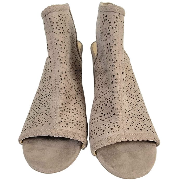 LC Lauren Conrad women shoes open toes 3.5 high heels dress sandals sz 8  Med