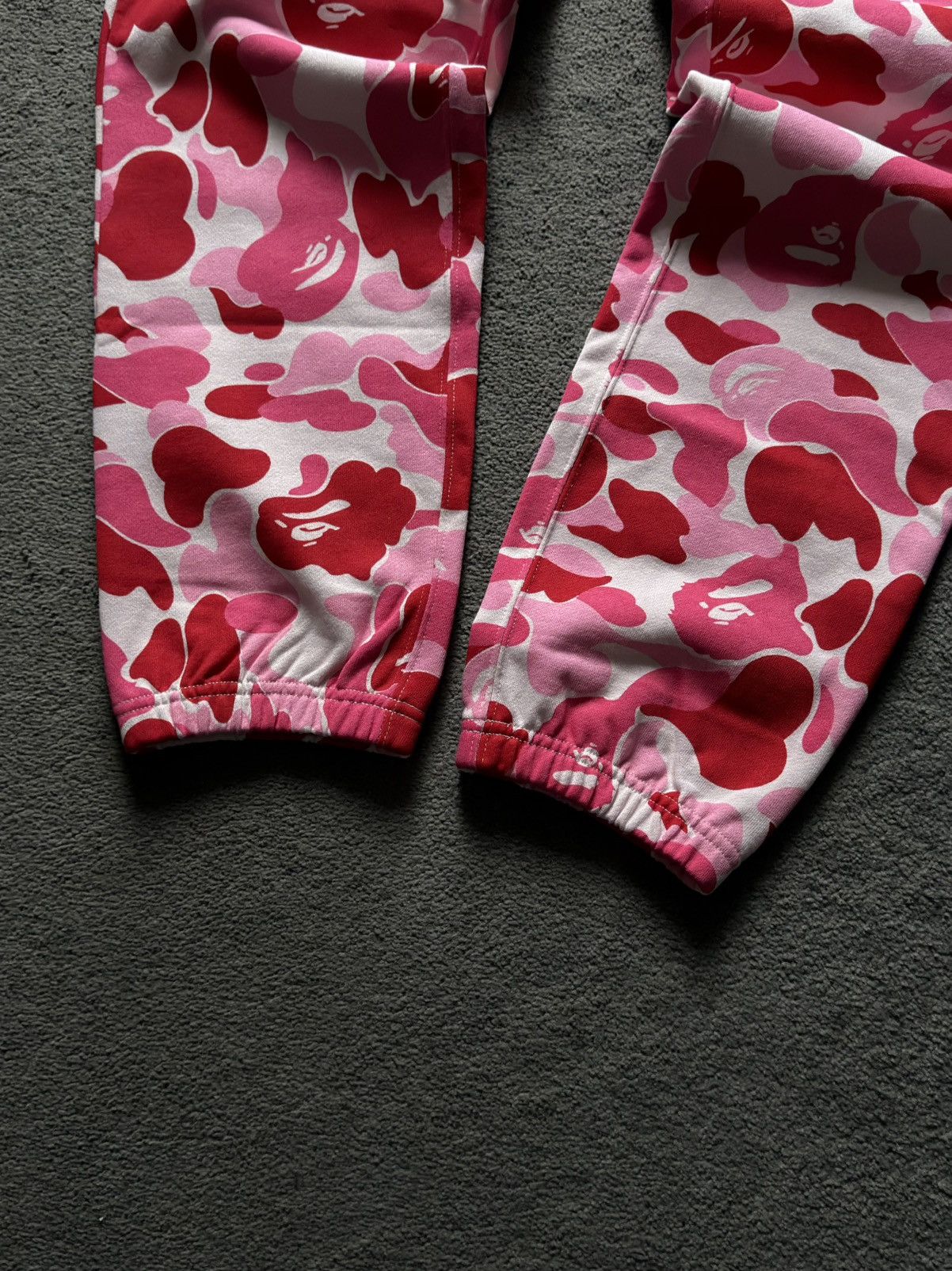 Bape BAPE ABC Camo Shark Regular Fit Sweat Pants Pink Size US 32 / EU 48 - 3 Thumbnail