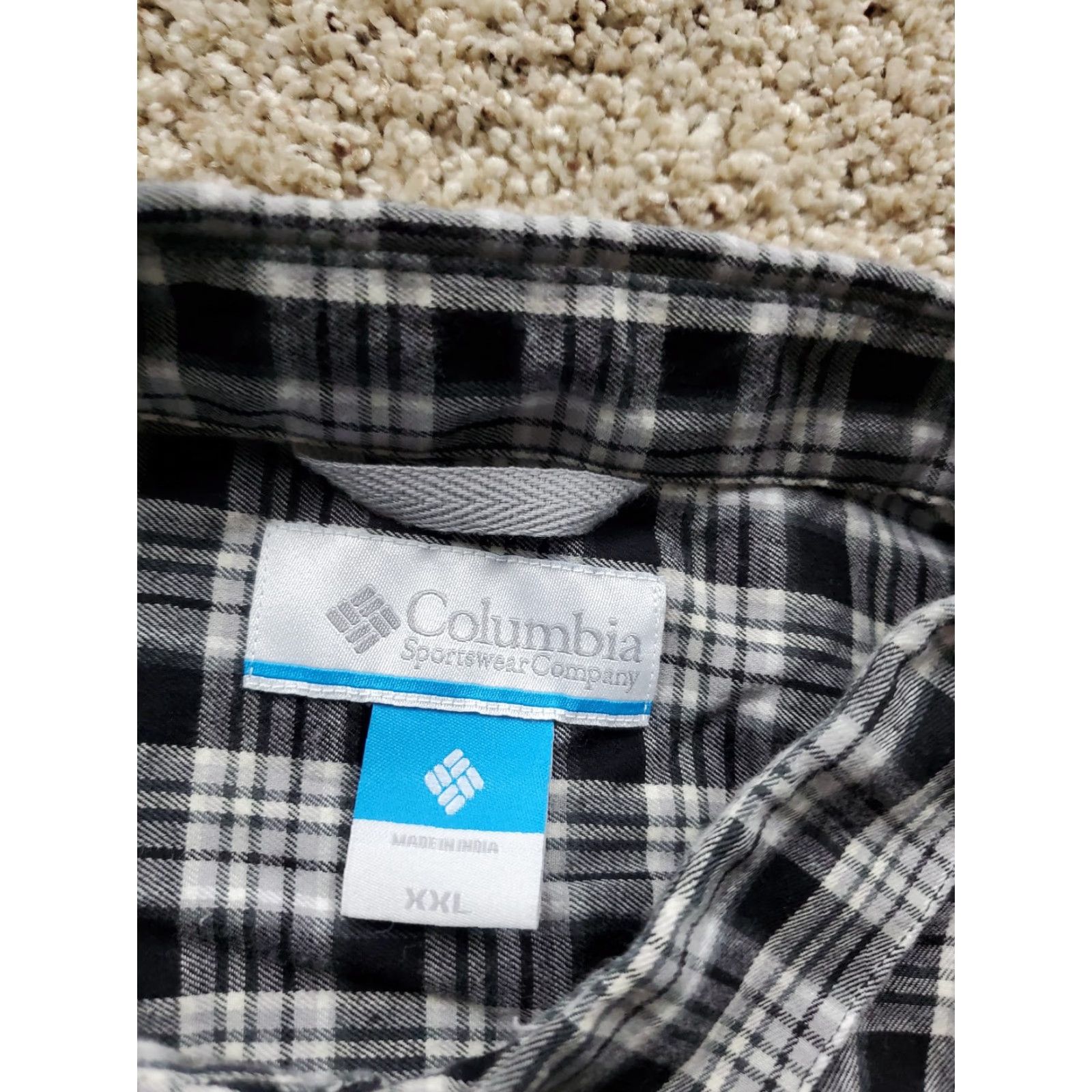 Vintage Columbia Shirt Mens 2XL Black Gray Plaid Button Up Long Sleeve Outdoors Logo Patch Size US XXL / EU 58 / 5 - 5 Thumbnail