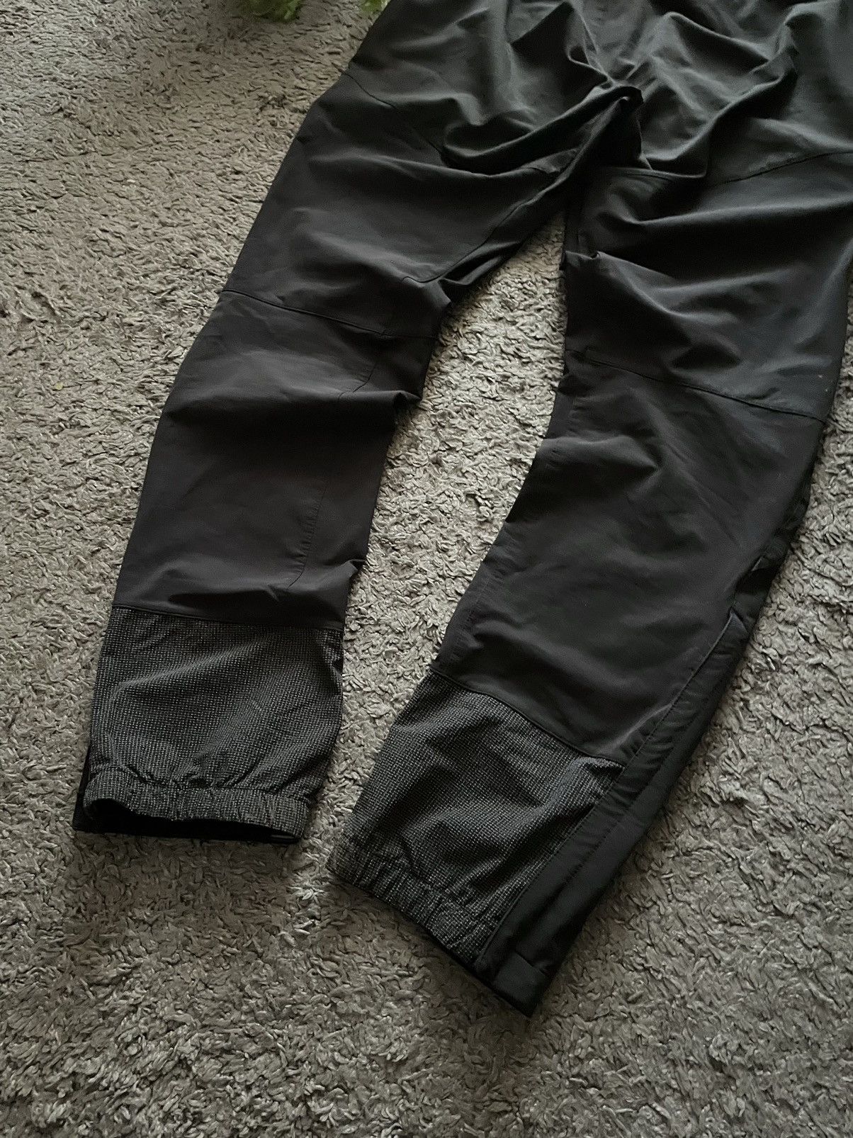 Salomon Salomon Pants Streetwear Gorpcore Outdoor Logo Rare Size US 36 / EU 52 - 14 Thumbnail