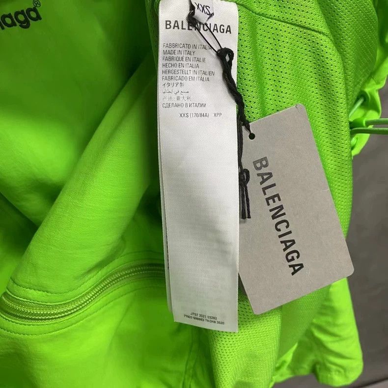 Balenciaga Balenciaga Latest Green Logo Jacket from Balenciaga-2506 Size US XXS / EU 40 - 6 Thumbnail