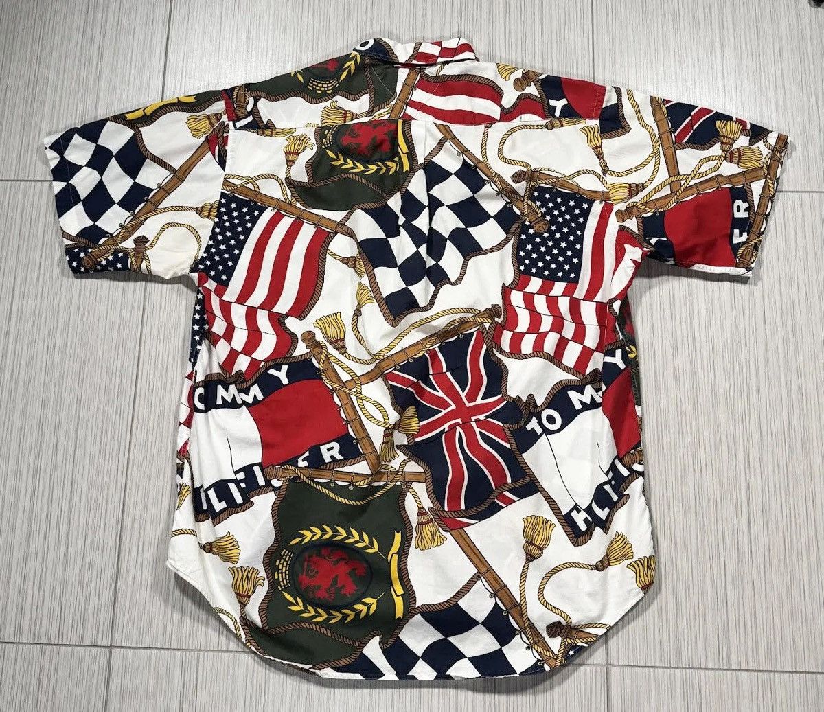 Tommy Hilfiger Vintage Tommy Hilfiger Flag Button Down Shirt (Size L) Size US L / EU 52-54 / 3 - 3 Thumbnail