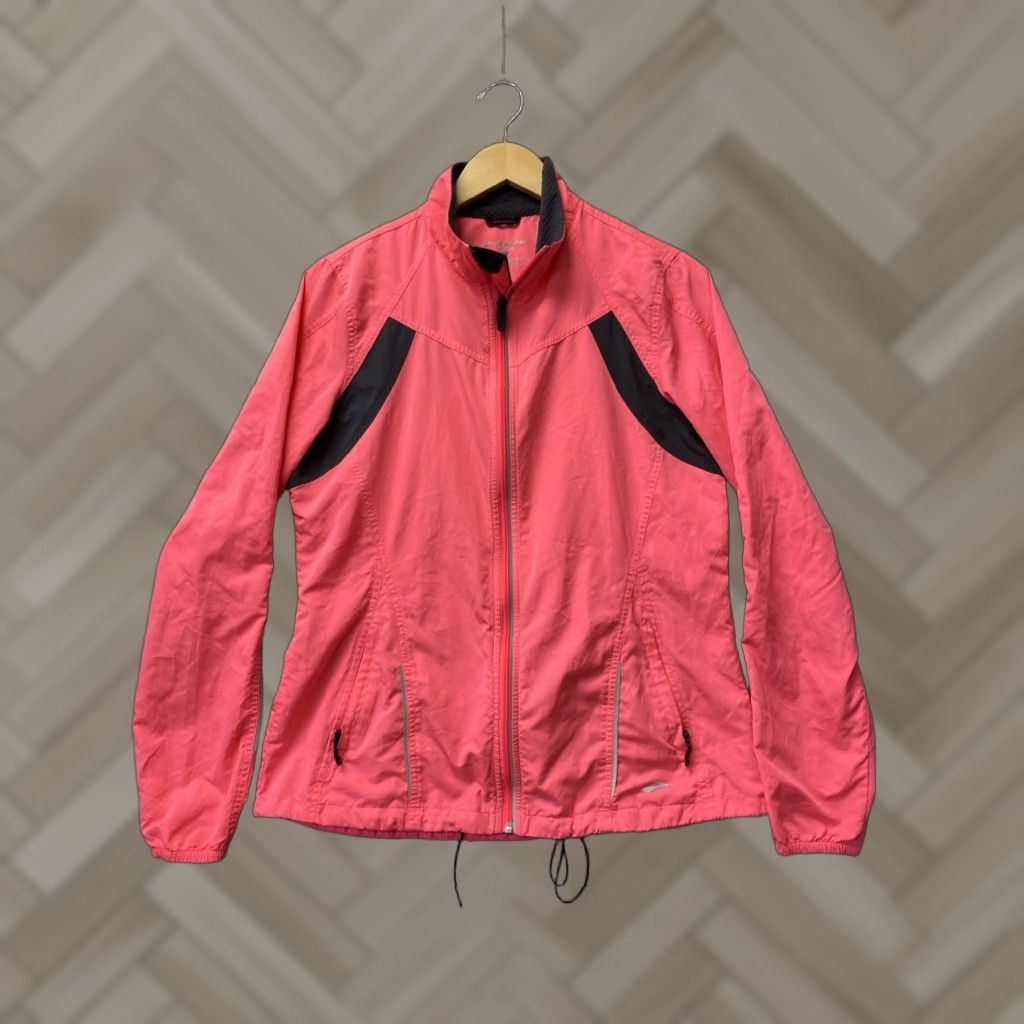 Brooks Brooks Nightlife Essential Neon Pink Lightweight Women's L Running Jacket Size L / US 10 / IT 46 - 1 Thumbnail