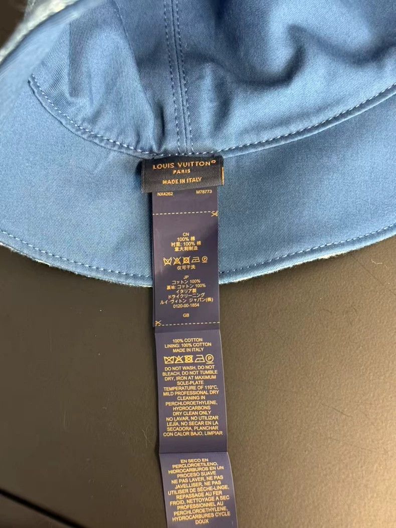 Louis Vuitton LOUIS VUITTON Blue denim presbyopic double-faced fisherman Size ONE SIZE - 5 Thumbnail