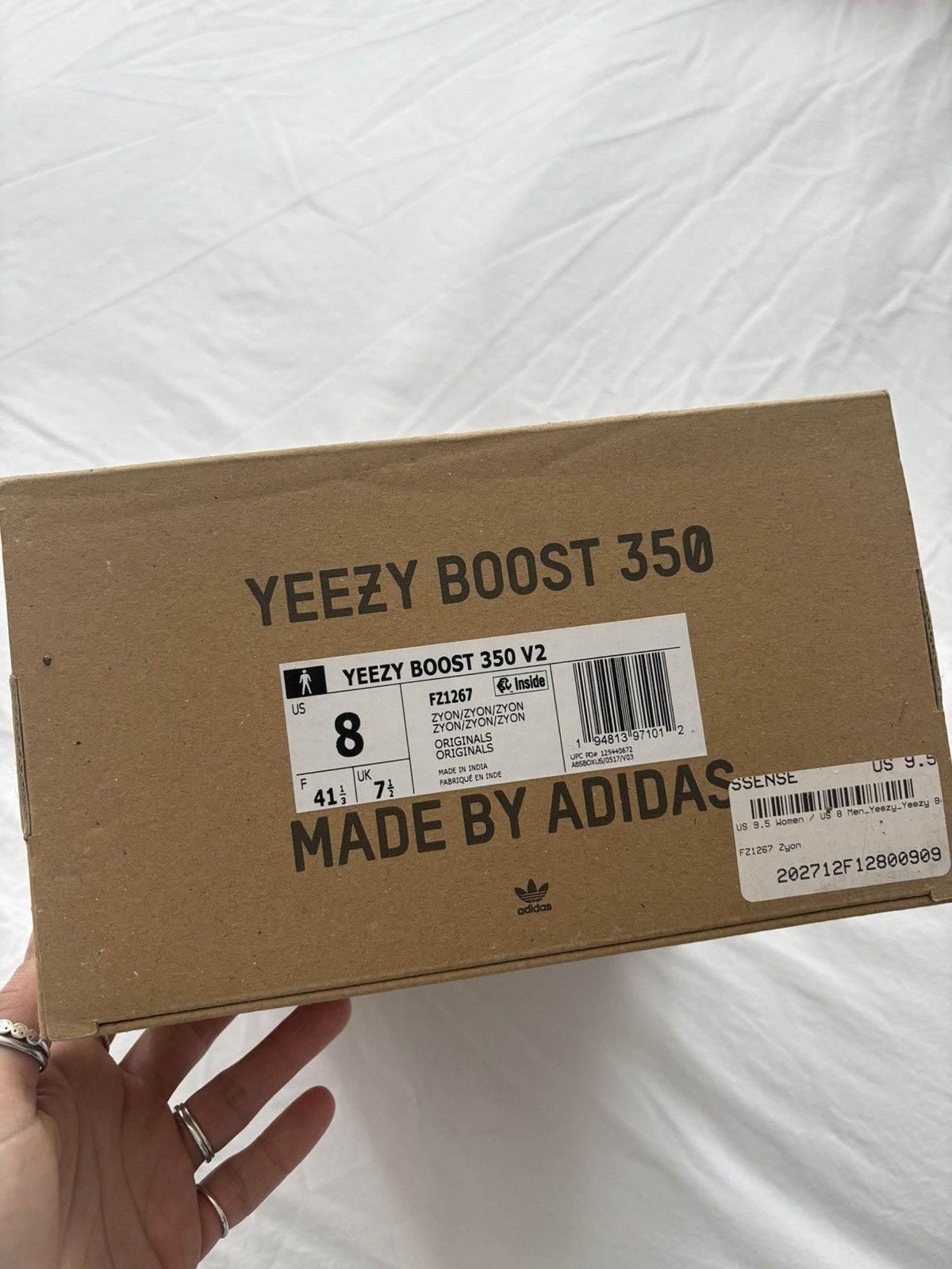 Yeezy Yeezy boost 350 V2 Zion Size US 8 / EU 41 - 2 Thumbnail