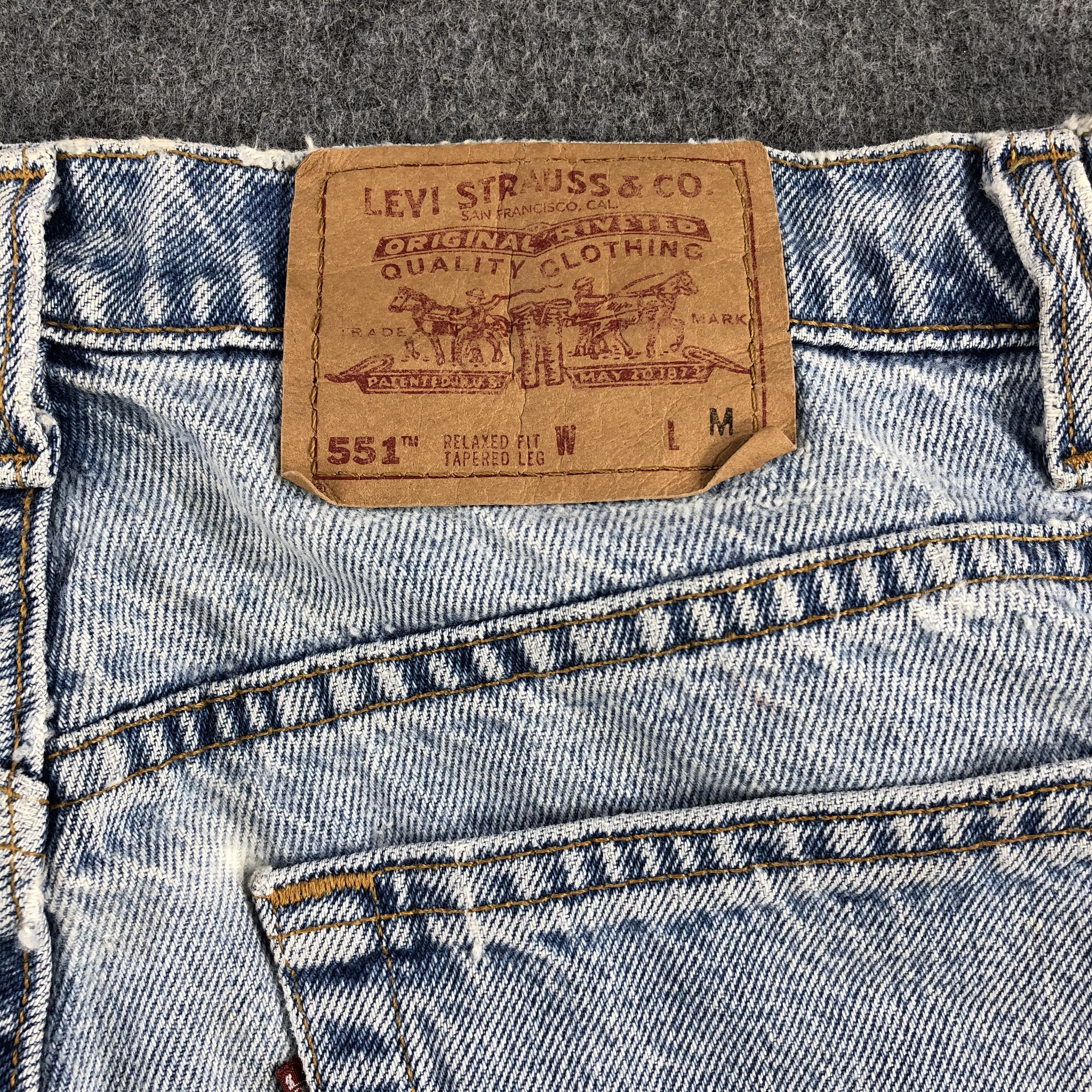 Levi's 90s Vintage Light Wash Levis 551 Jeans-J1583 Size US 33 - 5 Thumbnail
