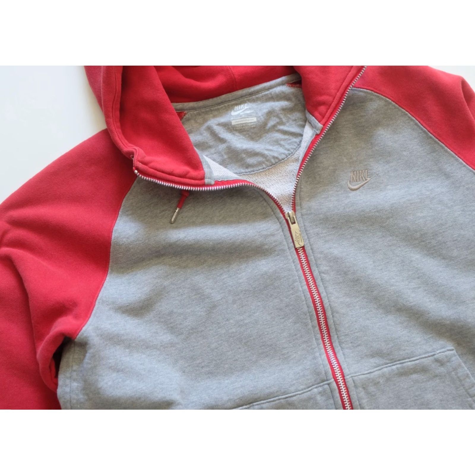 Nike VINTAGE Nike Sportswear VTG Y2K Retro Full Zip Gray Hoodie Active Sweatshirt 2011 SZ M Mens Size US M / EU 48-50 / 2 - 5 Thumbnail