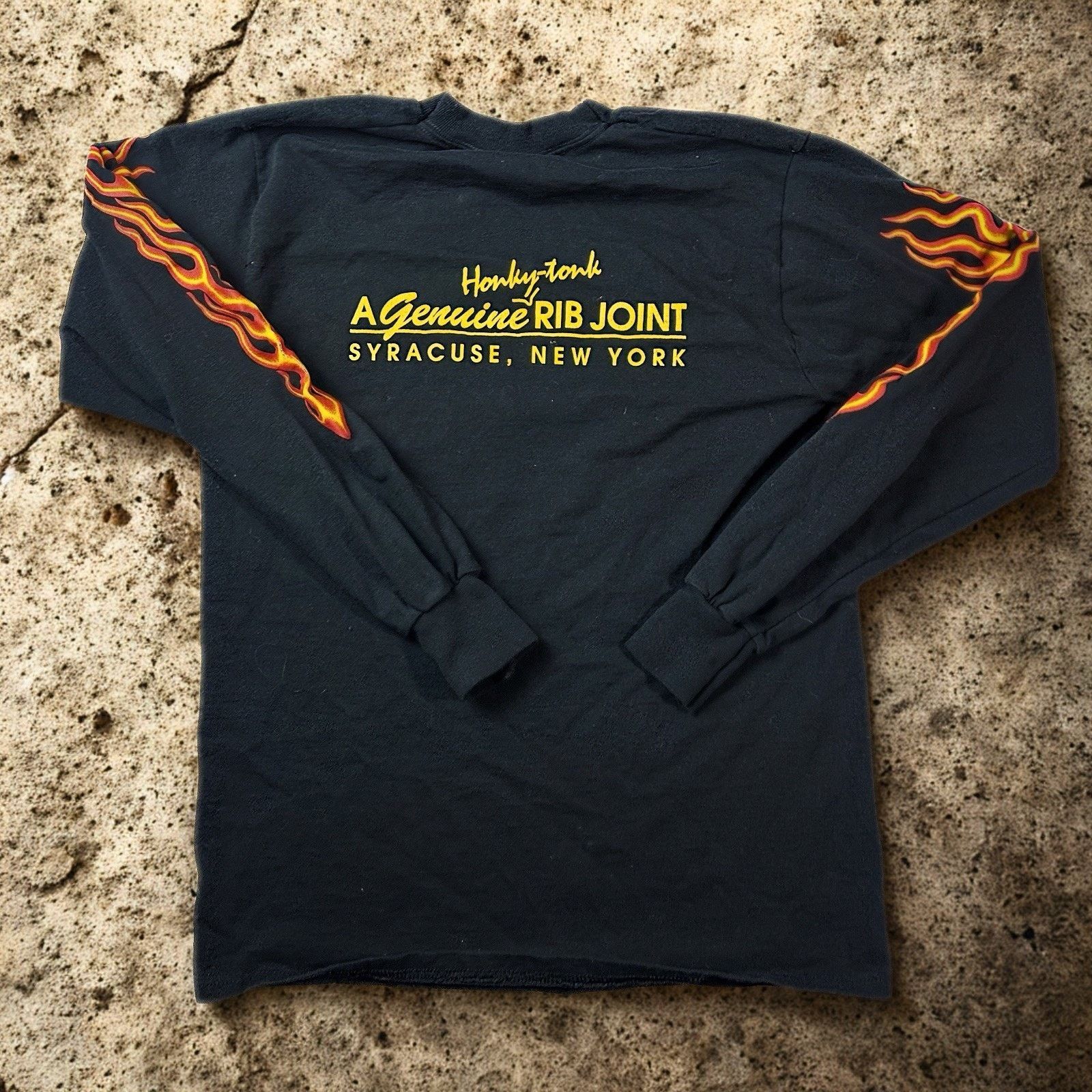 Fruit Of The Loom Dinosaur Bar-B-Que Flame Long Sleeve Shirt Sz. M Syracuse NY Size US M / EU 48-50 / 2 - 4 Thumbnail