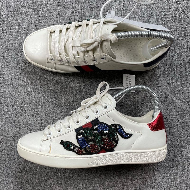 Gucci Gucci ACE Embroidered Sneaker with Crystal Details - Size US 5 / IT 35 - 2 Thumbnail