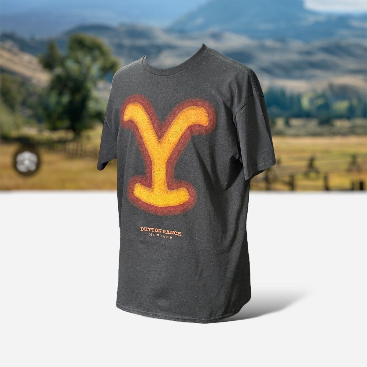 Other Licensed Men’s Black Glowing Brand Dutton Ranch T-Shirt Sz L Size US L / EU 52-54 / 3 - 3 Thumbnail