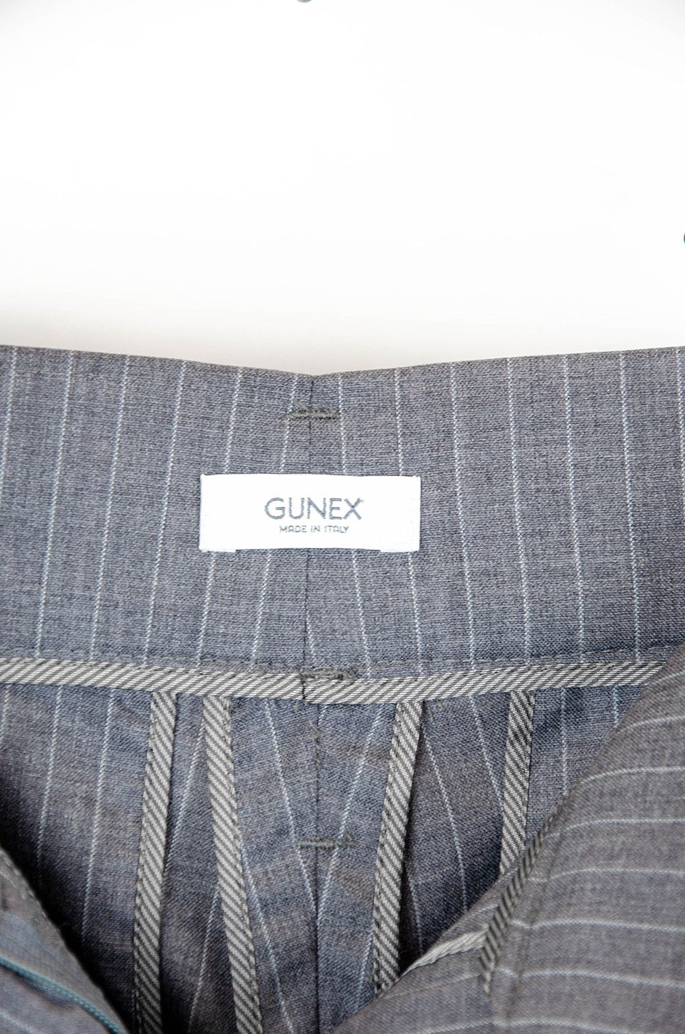 Brunello Cucinelli Gunex Grey Pinstripe Virgin Wool Pleated Trousers IT 40 Size 27" / US 4 / IT 40 - 8 Thumbnail