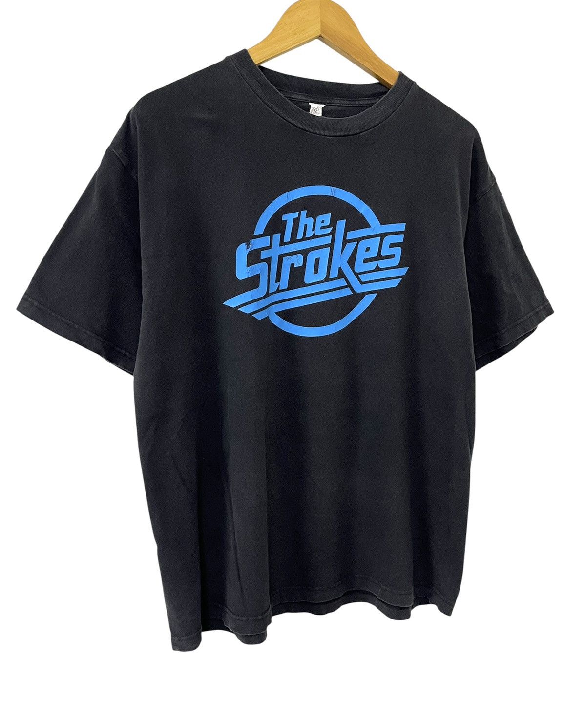 Band Tees VINTAGE 00s THE STROKES OG LOGO INDIE ROCK BAND TSHIRT Size US XL / EU 56 / 4 - 2 Thumbnail