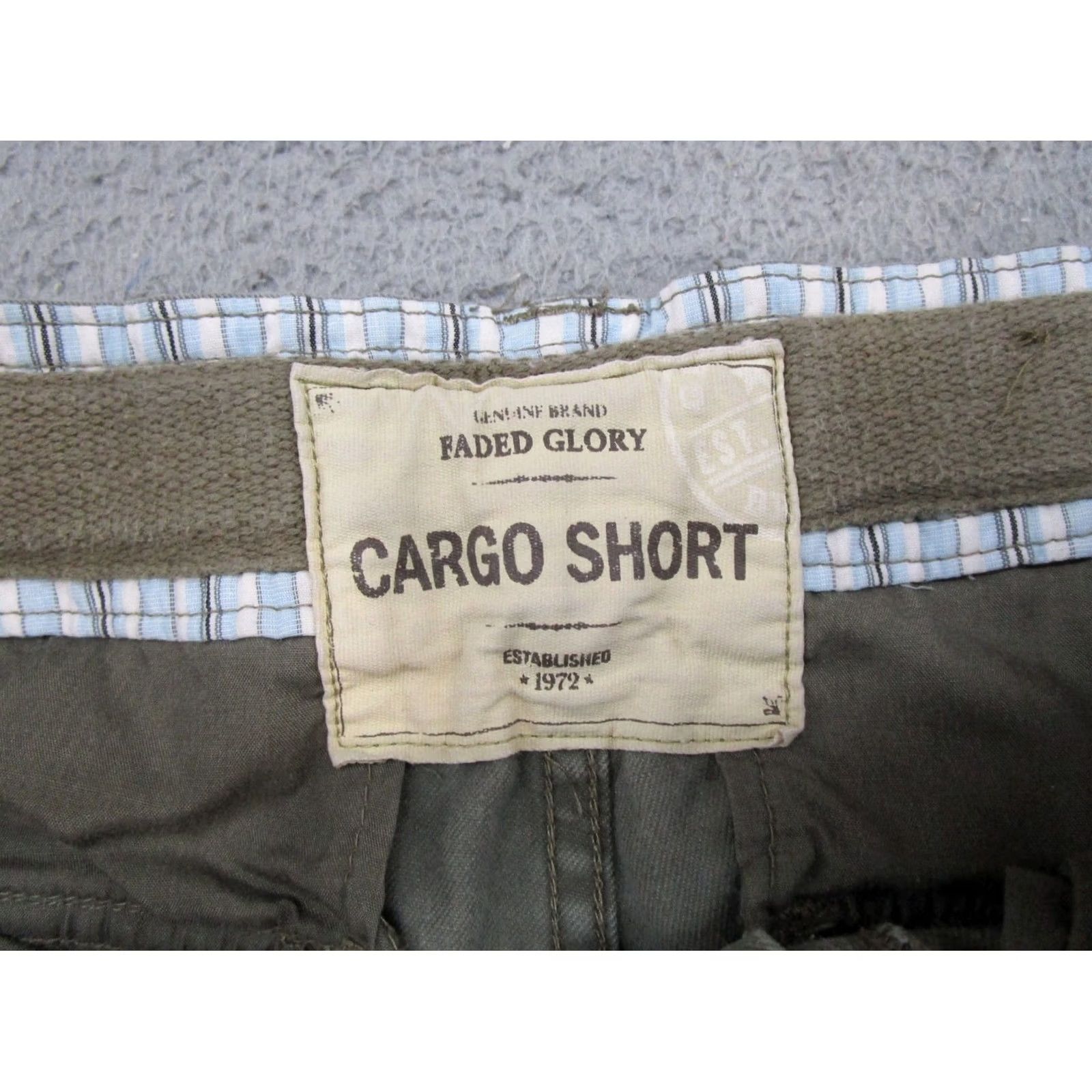 Faded Glory Faded Glory Cargo Shorts Mens Size 32 Green Cotton Pockets Cargo Short Regular Rise Mid 10-12in Front Flat Front Y2K Baggy Skater Size US 32 / EU 48 - 2 Thumbnail