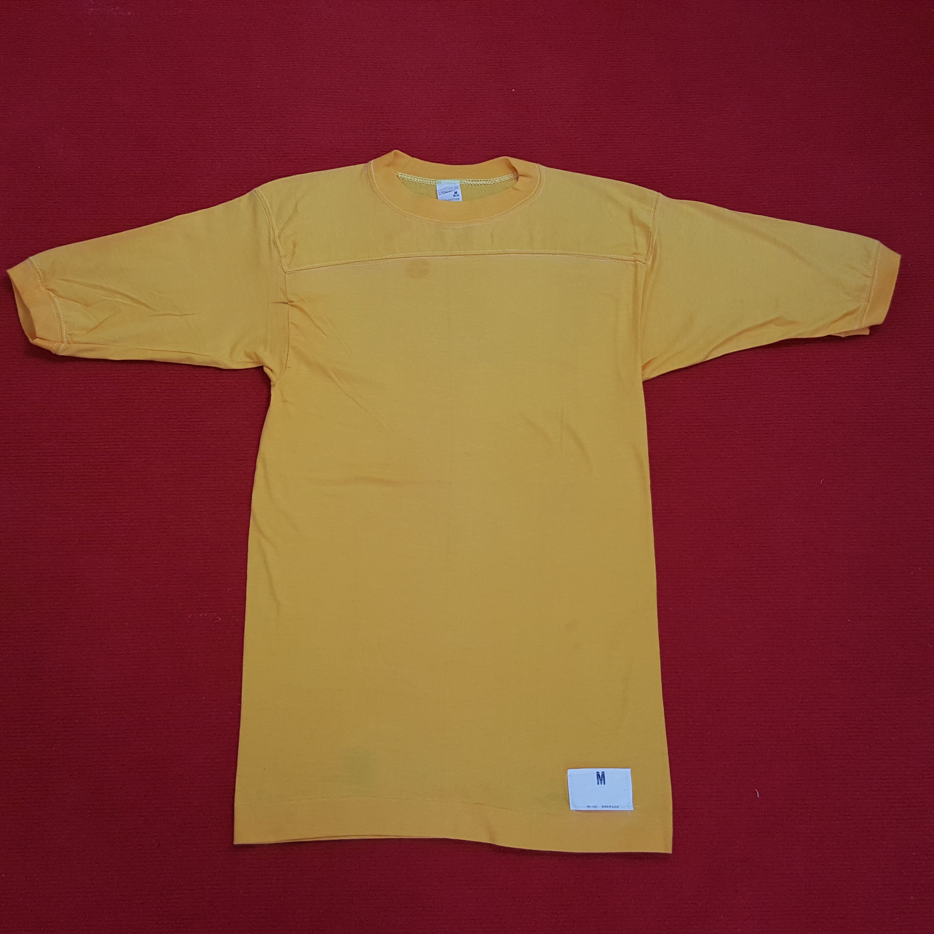 Vintage Vintage Plain Style Tshirt Size US S / EU 44-46 / 1 - 1 Thumbnail