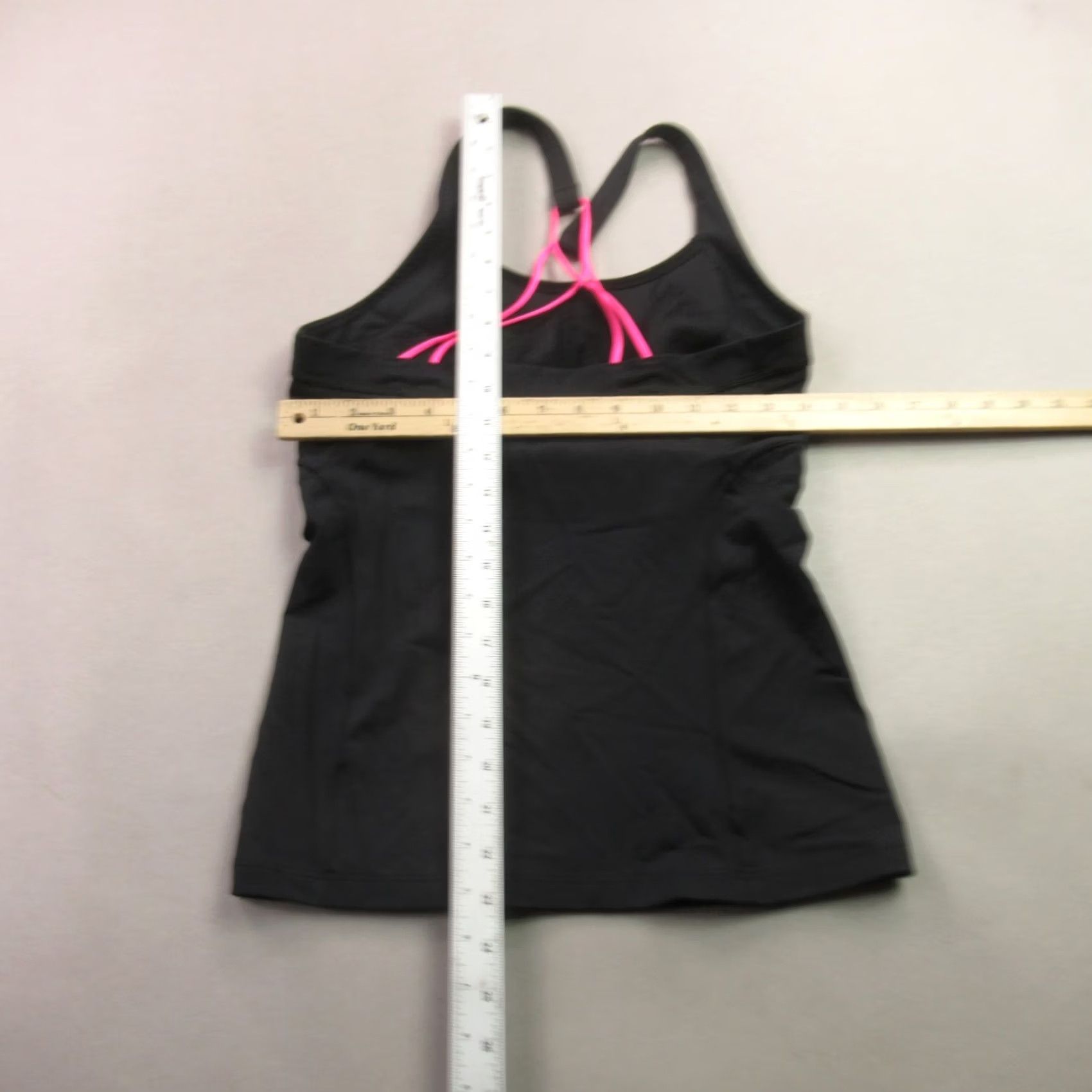 Oakley Oakley Shirt Womens Small Sleeveless Pullover Black Lightweight Top Tank Knit Casual Logo Bagde Womens Small Oakley Shirt Size S / US 4 / IT 40 - 7 Thumbnail