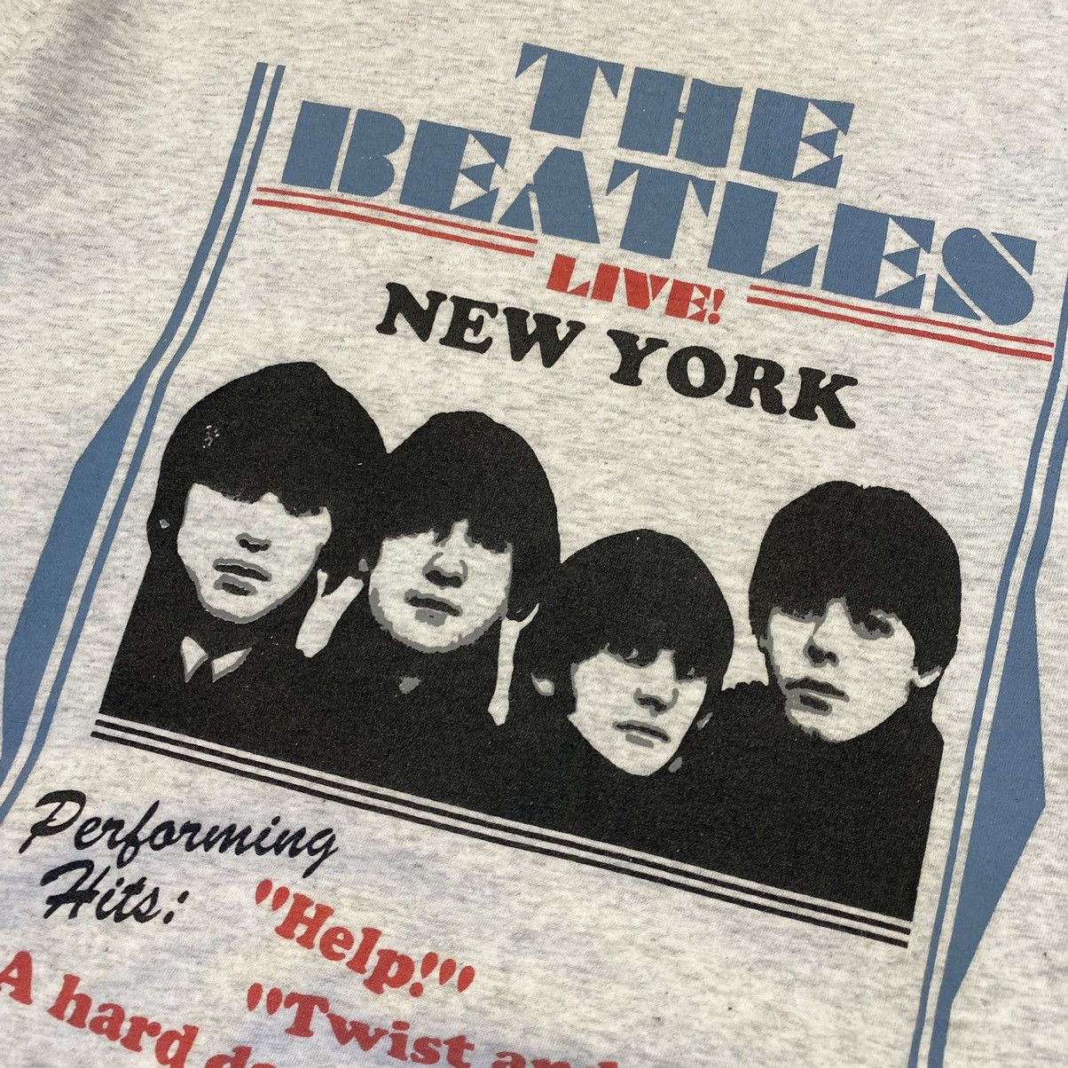 Band Tees Vintage The Beatles 2012 Big Logo Rock band tee Size US L / EU 52-54 / 3 - 5 Thumbnail