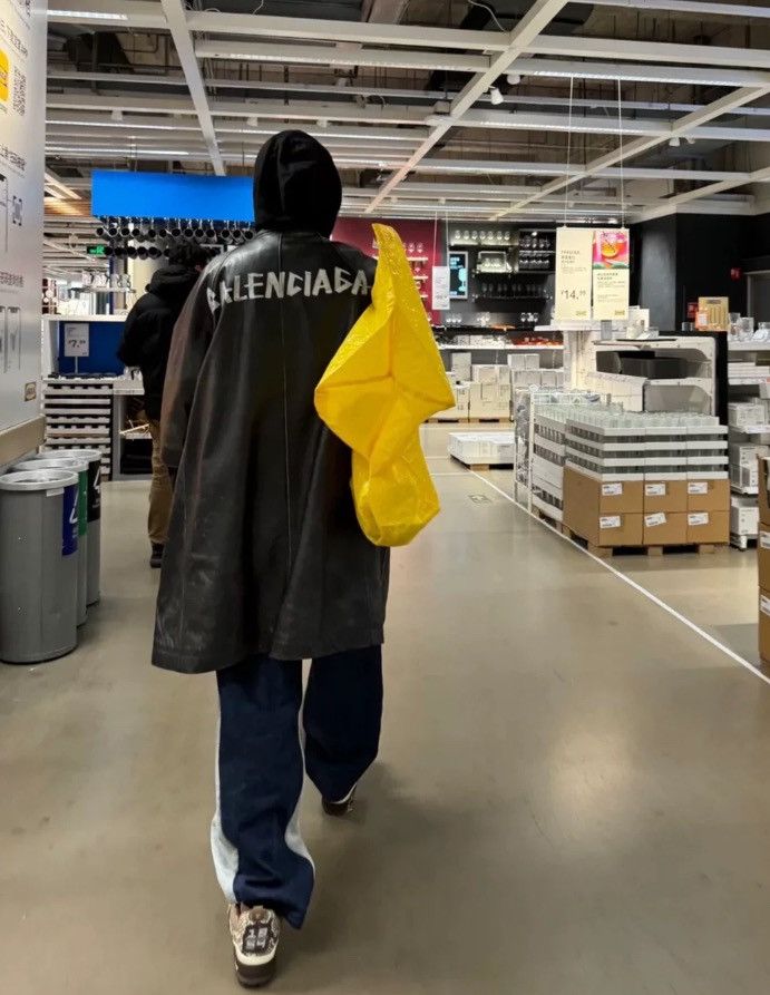 Balenciaga Balenciaga hand drawn font leather coat2410-Nextarrow Size US S / EU 44-46 / 1 - 7 Thumbnail