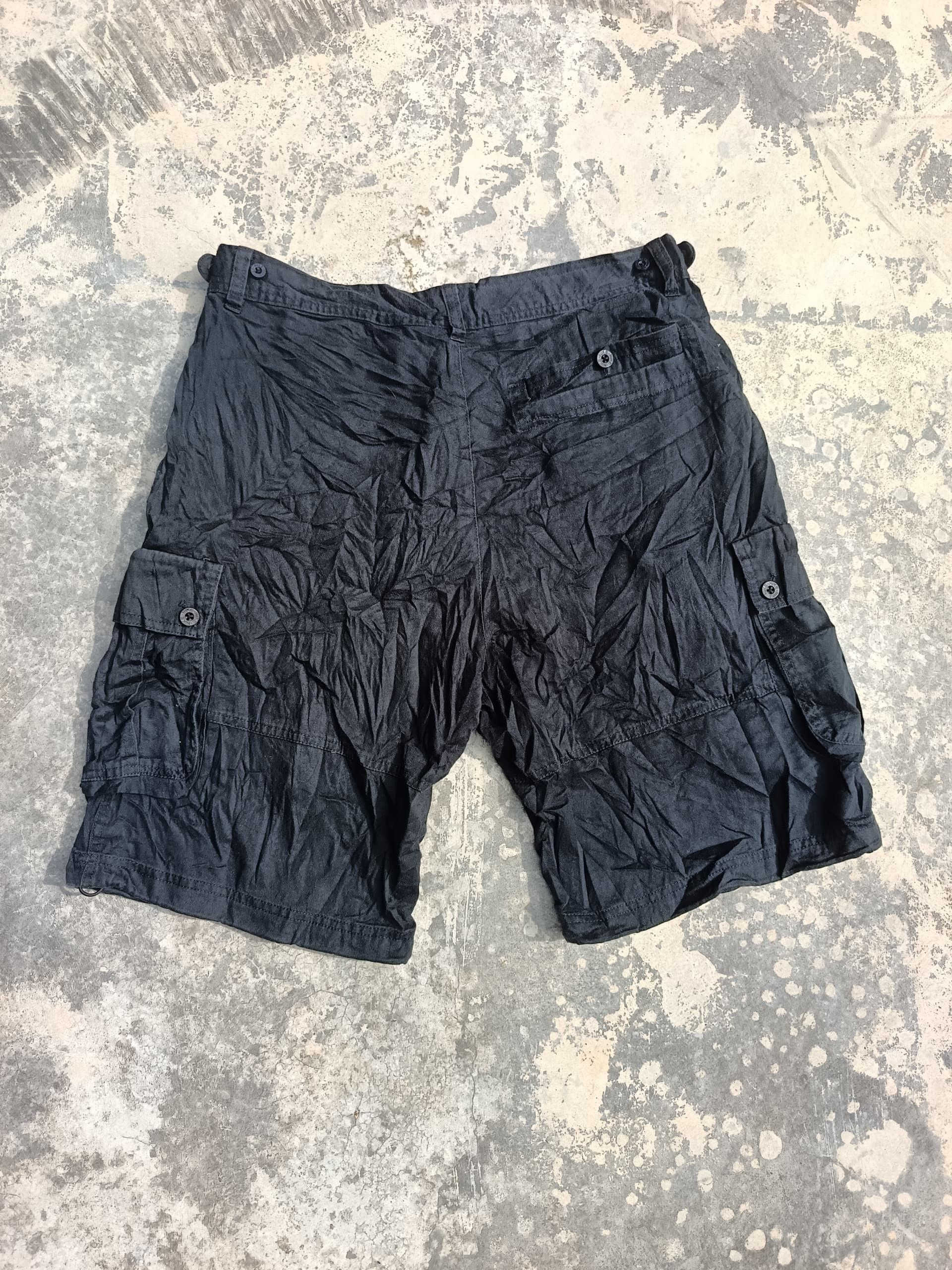 Nike Vintage y2k Nike short pants size 32 Size US 32 / EU 48 - 5 Thumbnail