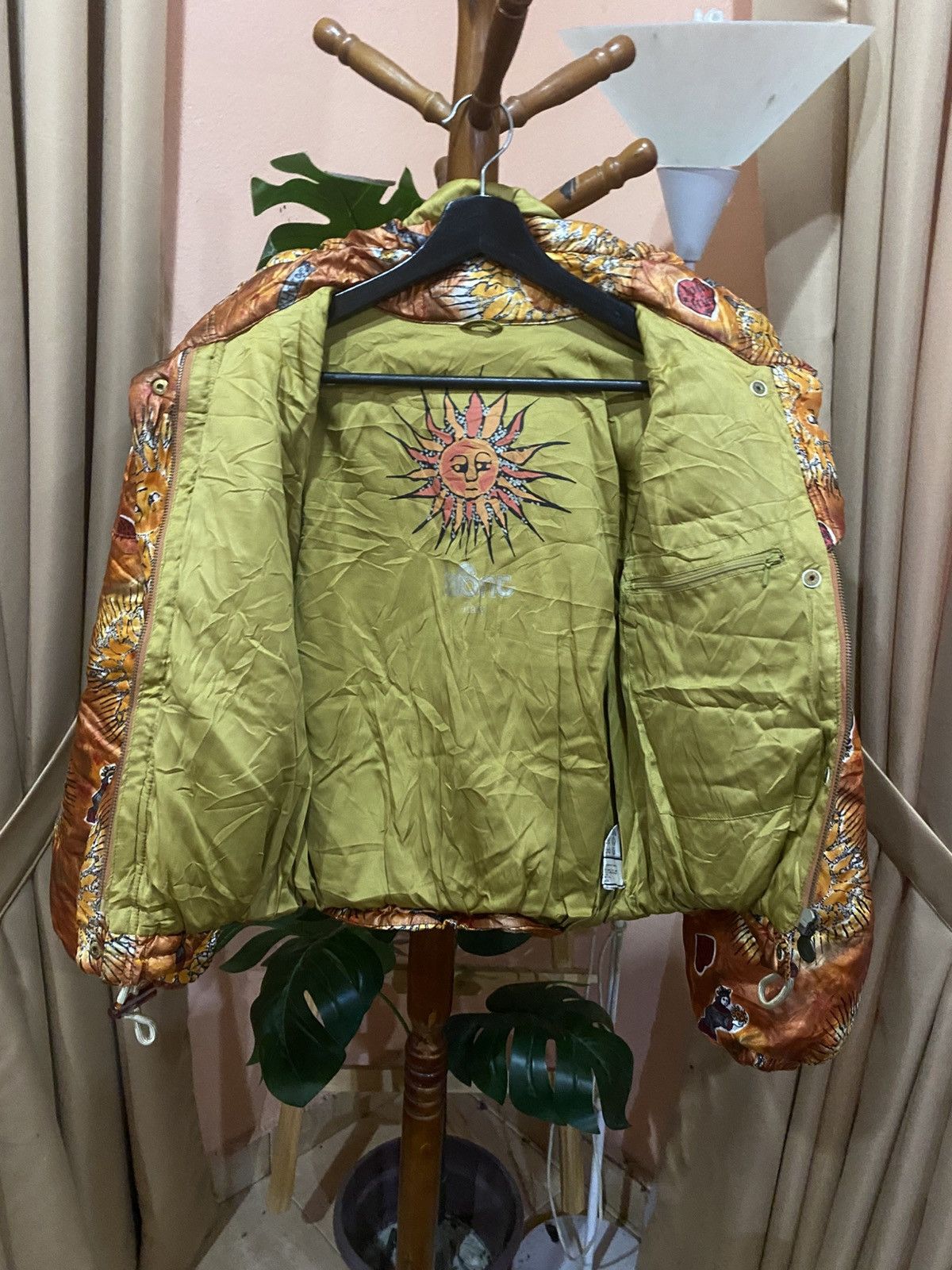 Other Vintage Sun Print Down Jacket with Faux Fur Hood – Japan Size M / US 6-8 / IT 42-44 - 7 Thumbnail