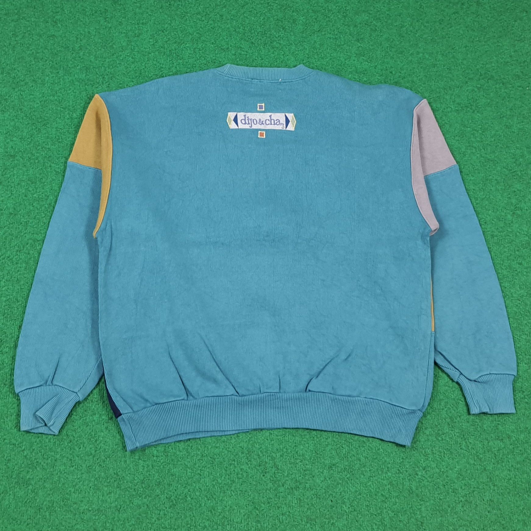 Vintage Vintage Dijo & Cha Retro Crewneck Sweatshirt C296N3 Size US M / EU 48-50 / 2 - 4 Thumbnail