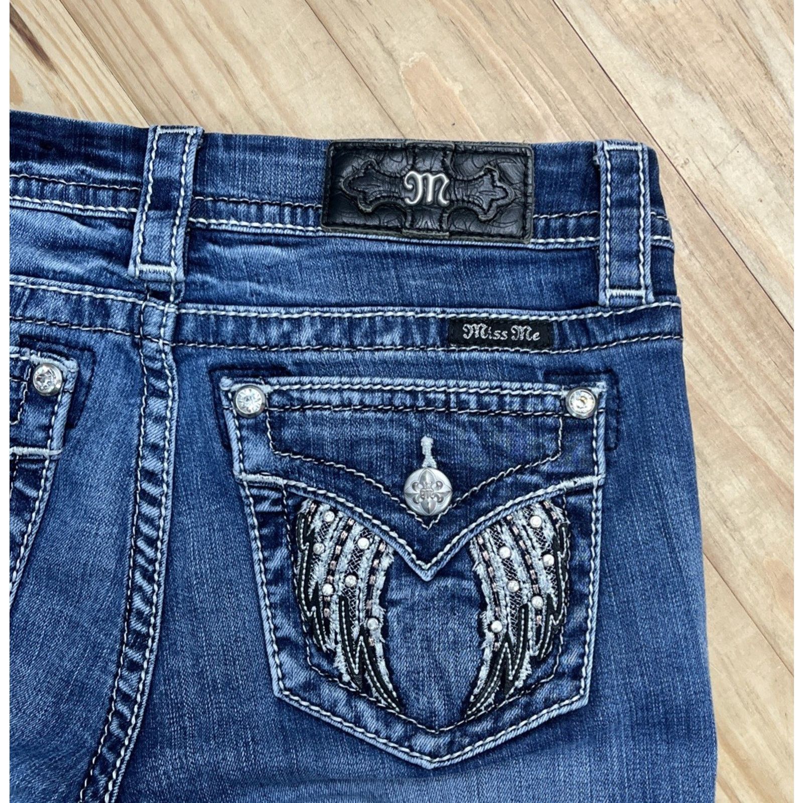 Miss Me Miss Me Women’s Leather Shadow Wings Skinny Jeans Size 26 Size 26" / US 2 / IT 38 - 3 Thumbnail