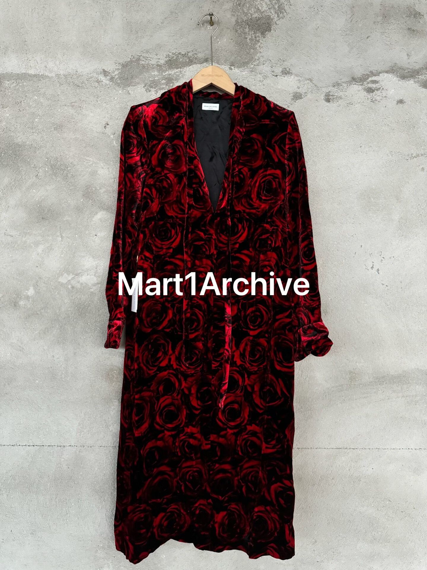Dries Van Noten Dries Van Noten Red Velvet Rose Coat Size XXS / US 00 / IT 34 - 1 Thumbnail
