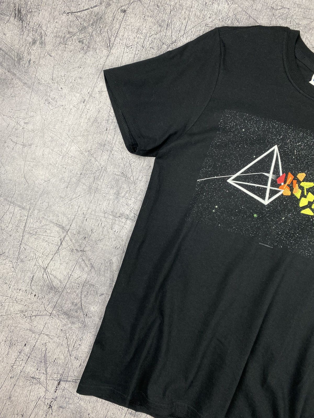 Band Tees Pink Floyd Dark Side Of The Moon 2018 t-shirt y2k Size US S / EU 44-46 / 1 - 3 Thumbnail