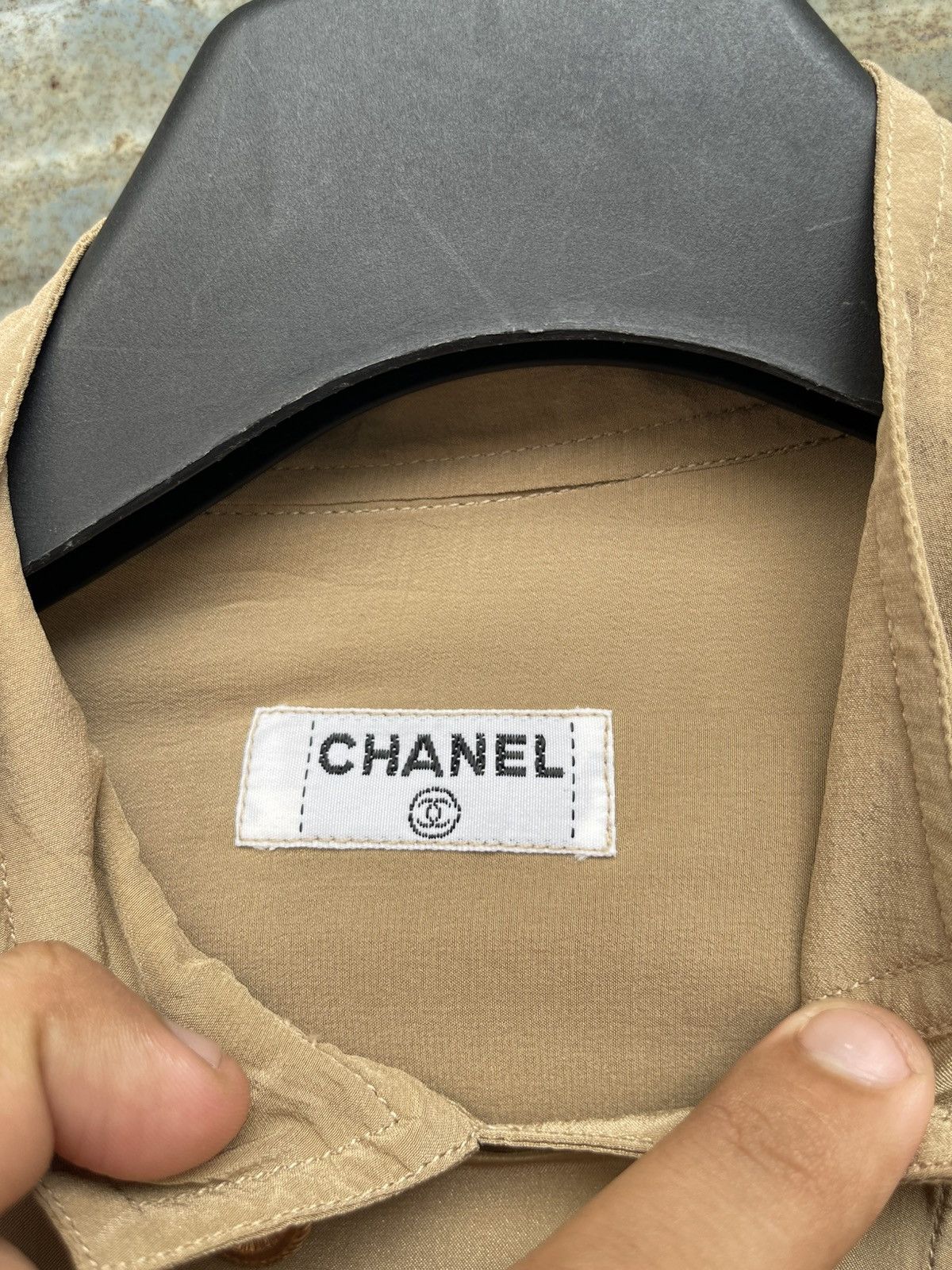 Chanel Vintage Chanel Double Gold Button Rayon Shirt Size M / US 6-8 / IT 42-44 - 4 Thumbnail