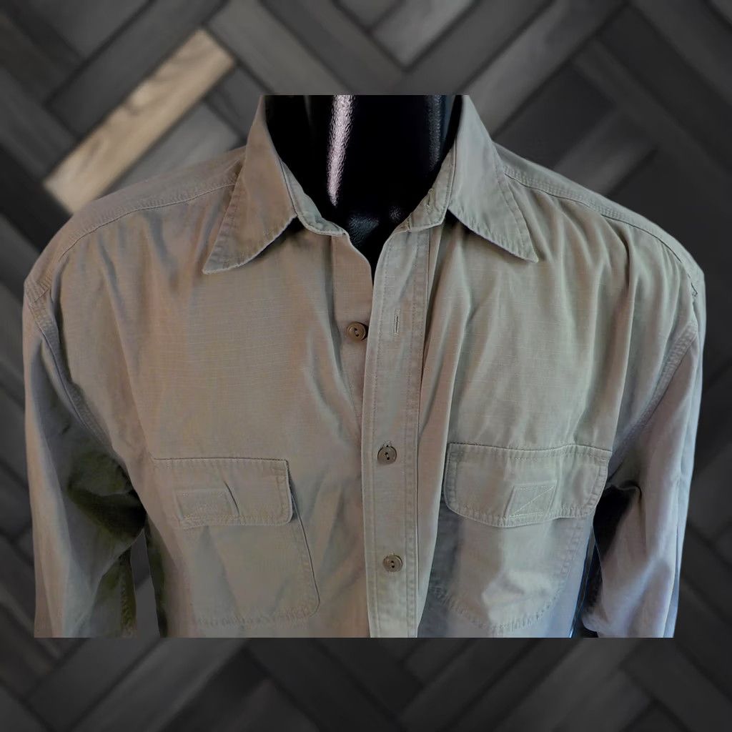 Eddie Bauer EDDIE BAUER Legends Omak Long Sleeve Work Shirt Khaki Cotton SZ L Mens Beige Primary Button-Up 100% Cotton 2 Chest Pockets Velcro Close Classic Fit Size US L / EU 52-54 / 3 - 1 Thumbnail
