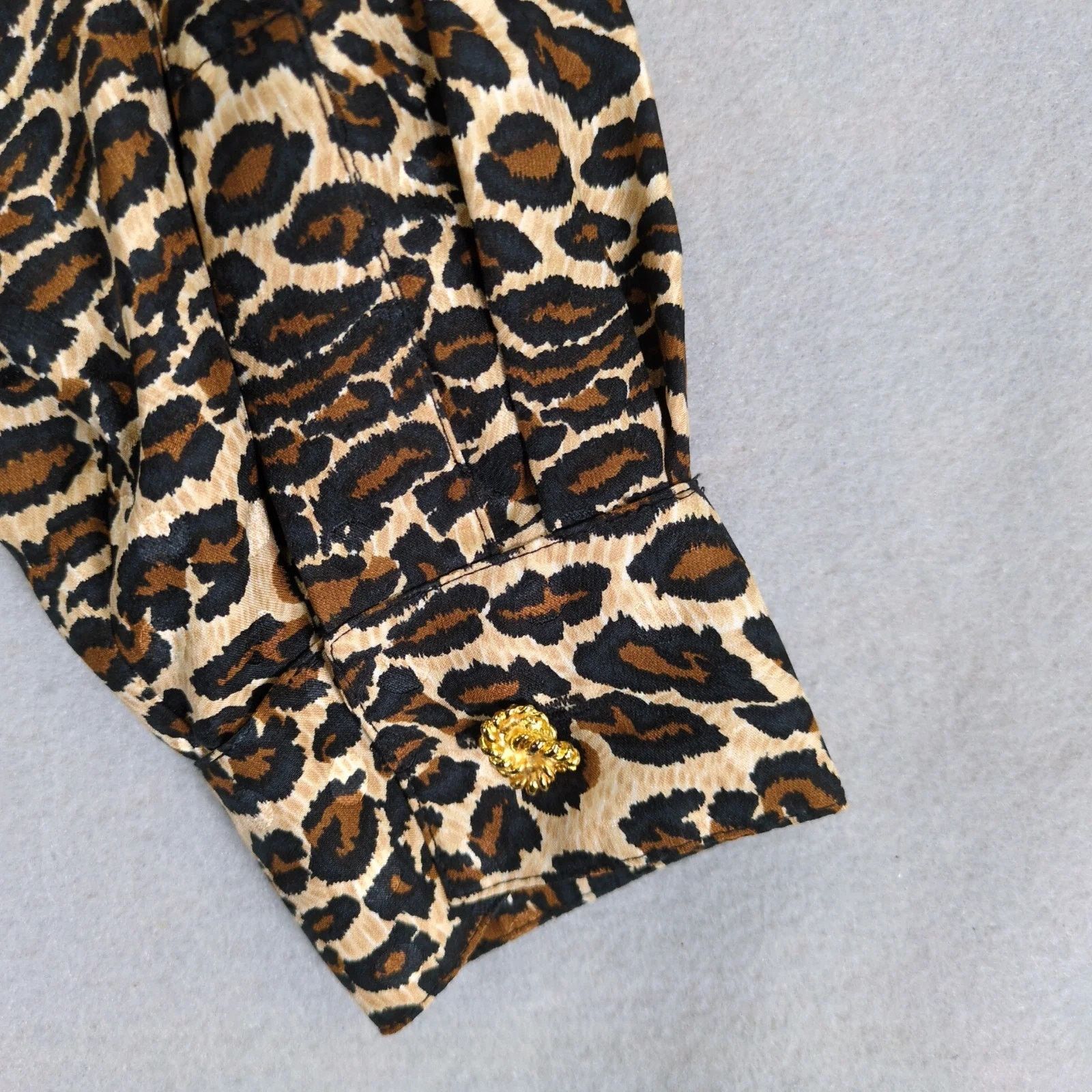 MAGGY LONDON Maggy London 100% Silk Leopard Print Blouse Top Women's 10 Size L / US 10 / IT 46 - 4 Thumbnail