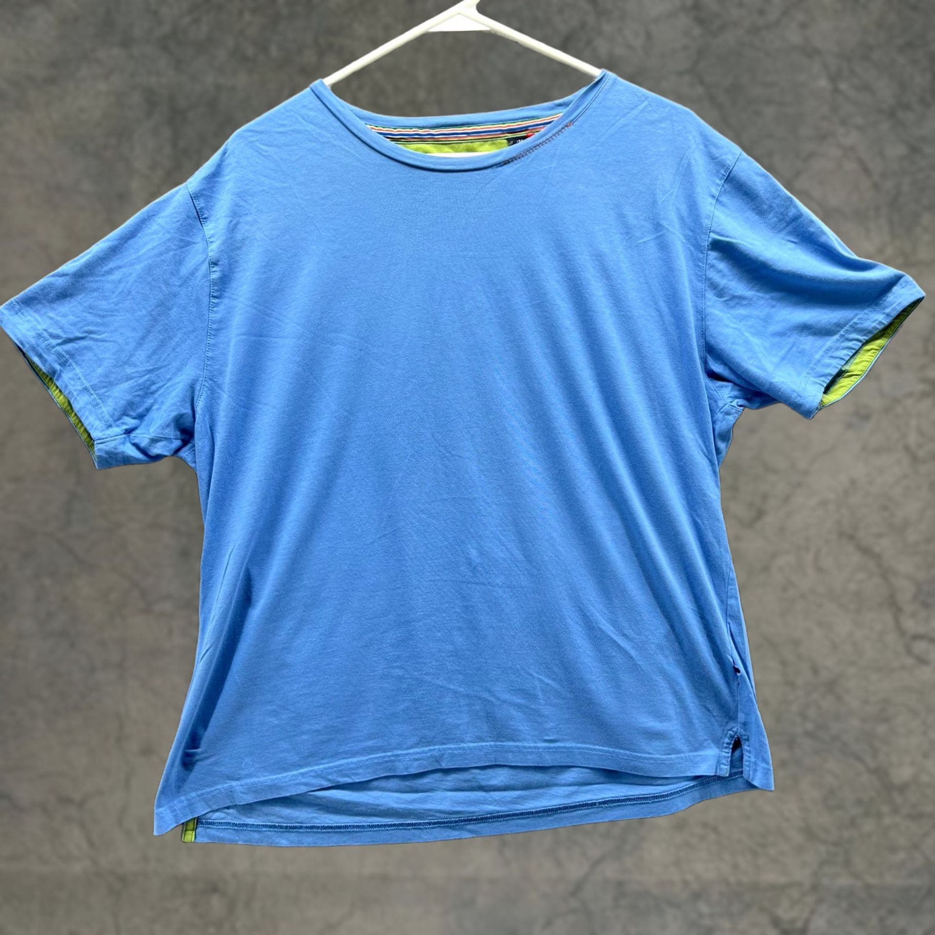 Robert Graham Robert Graham Shirt Mens XL Blue Cotton Crew Neck T-Shirt Short Sleeve Knit, Classic Fit, Solid, 2020s Size US XL / EU 56 / 4 - 1 Thumbnail