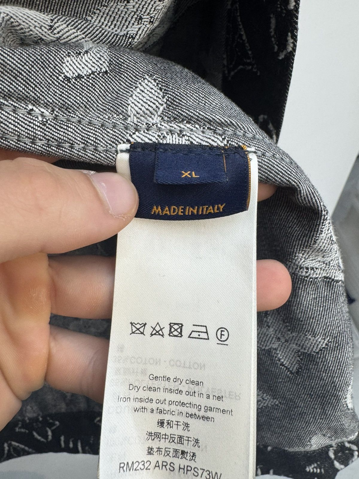 Louis Vuitton Louis Vuitton short sleeve Monogram Chambray Shirt 1ABYON Size US XL / EU 56 / 4 - 5 Thumbnail