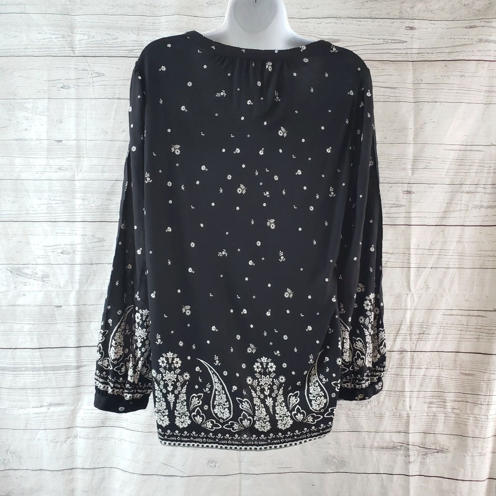 Lucky Brand Lucky Brand Women's Blouse Shirt Long Sleeve Size M Black White Floral Paisley Top Mens Womens Boys Girls Size M / US 6-8 / IT 42-44 - 4 Thumbnail