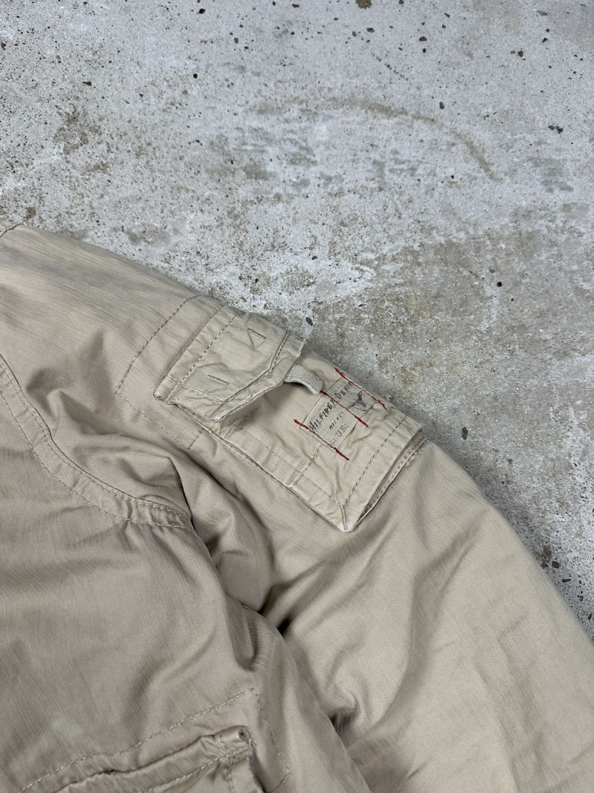 Tommy Hilfiger Vintage Y2K Tommy Hilfiger Beige Distressed Utility Bomber Size US S / EU 44-46 / 1 - 7 Thumbnail