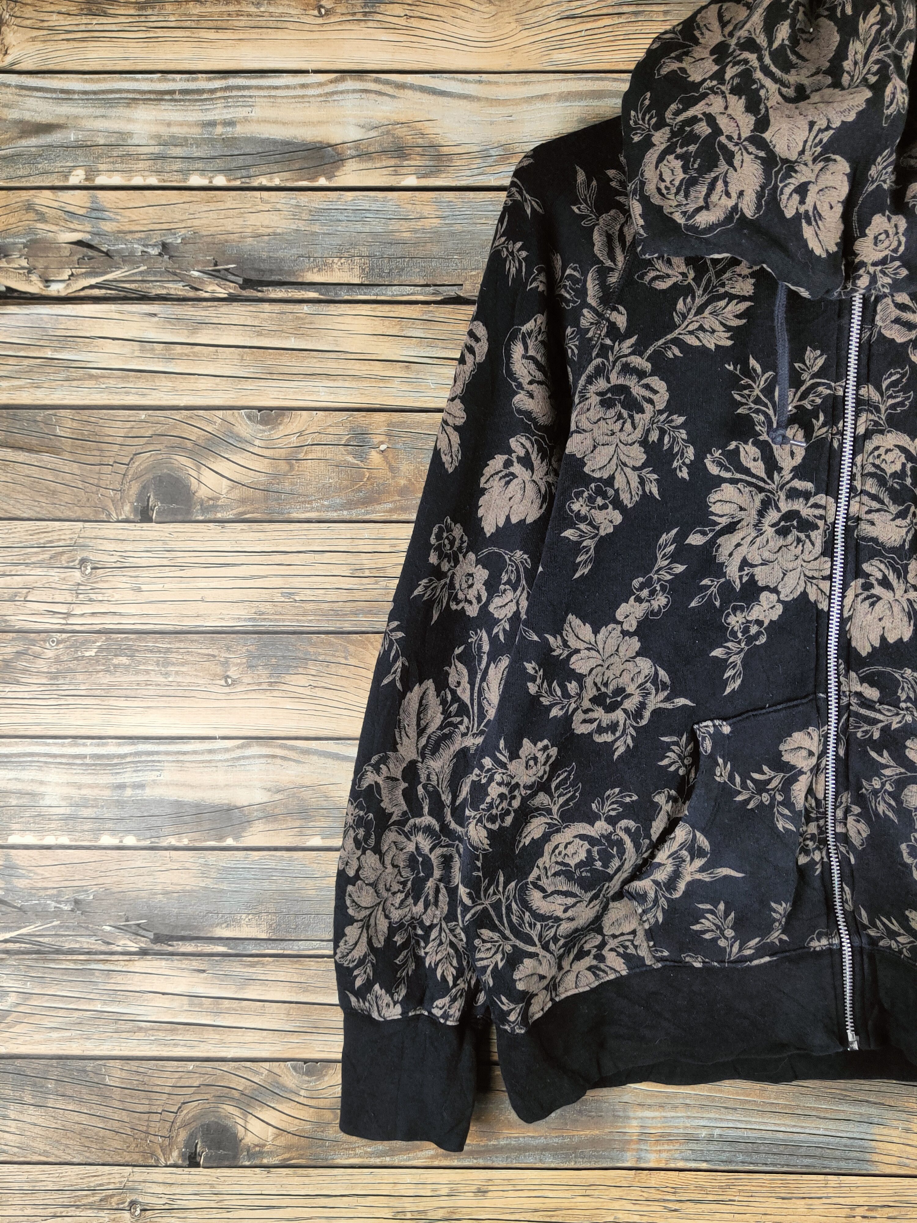 Uniqlo COLLAB🔥Uniqlo❌Cabbages &Roses Black Beige Hoodie Sweater Size XL / US 12-14 / IT 48-50 - 3 Thumbnail