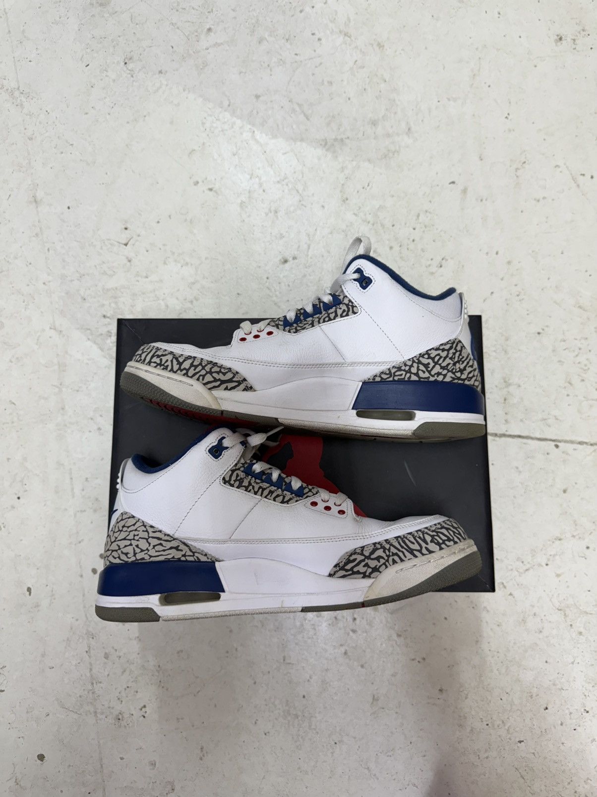 Jordan Brand Jordan 3 true blue Size US 11 / EU 44 - 2 Thumbnail