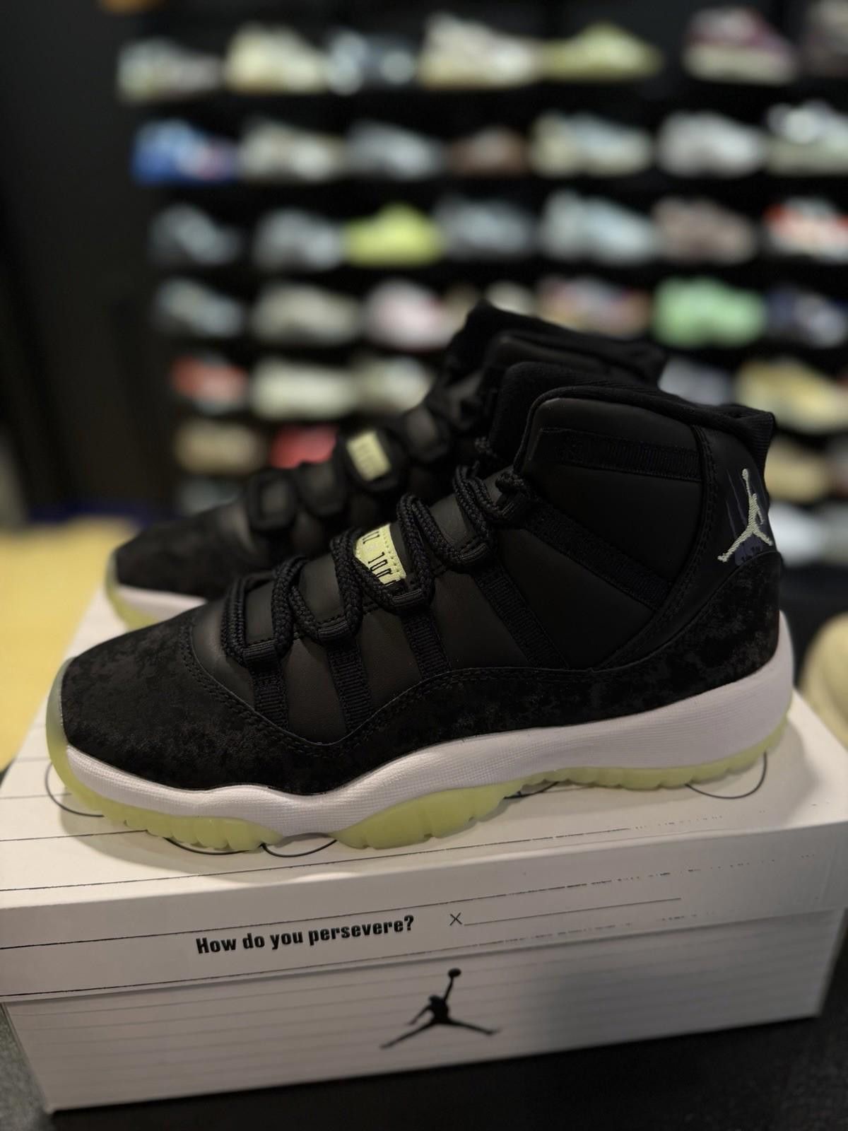 Nike Air Jordan 11 Retro GS 'Inner Beast' Black Barely Volt 7Y Size US 7 / EU 40 - 9 Thumbnail