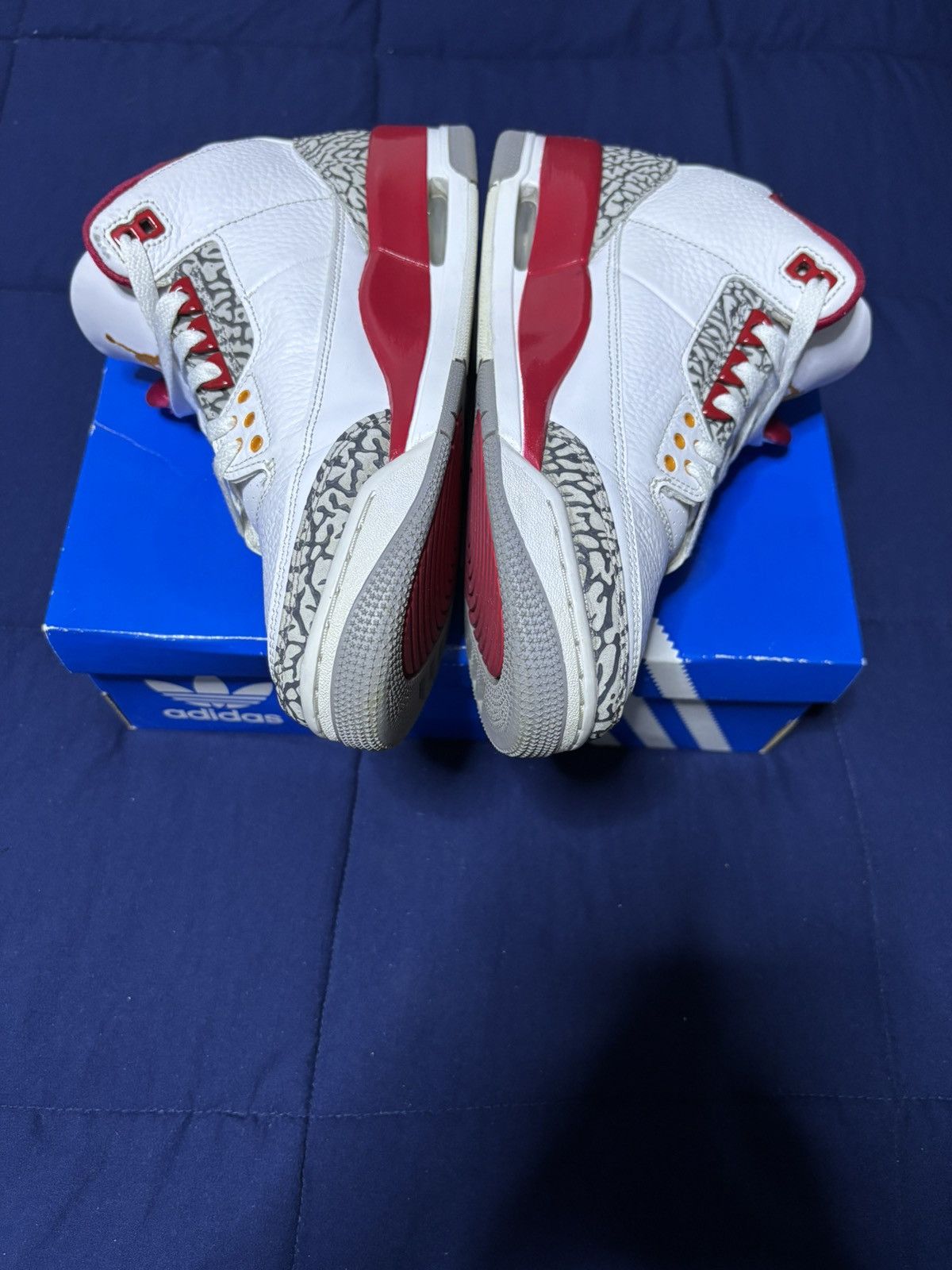 Jordan Brand Jordan 3 Retro Cardinal Red 2022 Size 9 Size US 9 / EU 42 - 4 Thumbnail