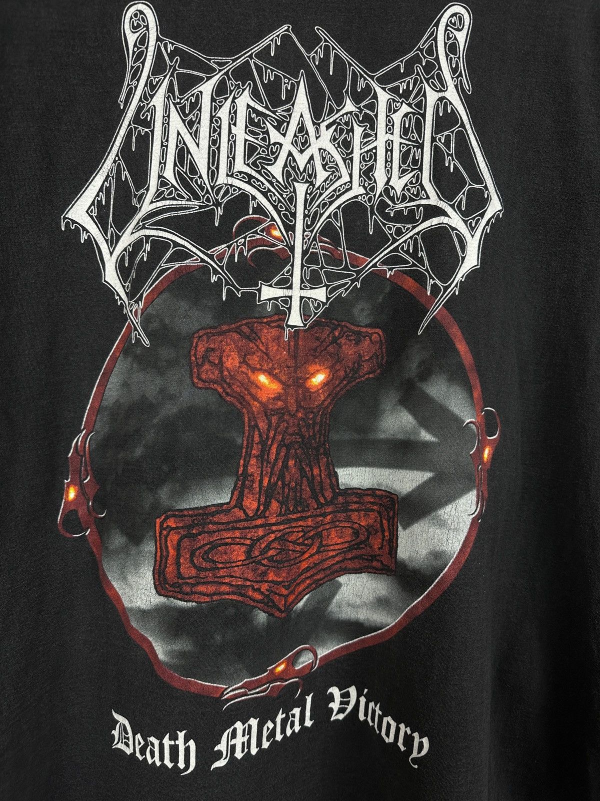 Band Tees 2005 Vintage Unleashed Death Metal Victory Band T-Shirt Size US XL / EU 56 / 4 - 7 Thumbnail