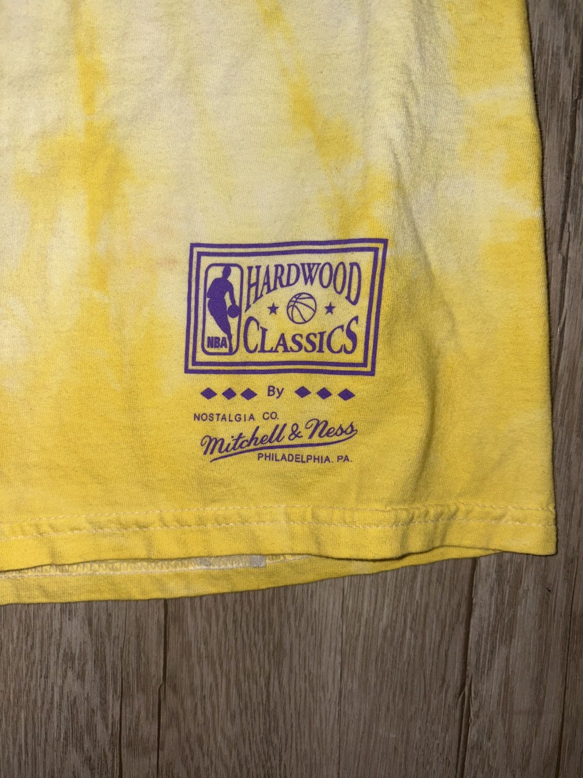 Mitchell & Ness Mitchell & Ness x Hardwood Classic LA Lakers Shirt Size US S / EU 44-46 / 1 - 5 Thumbnail
