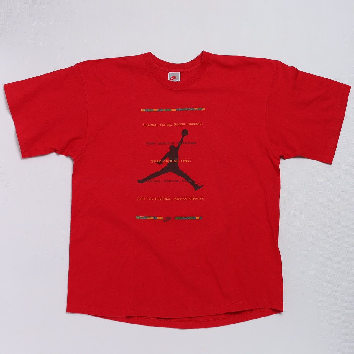 Nike Vintage 90s Nike Jordan Red Tee Size US XL / EU 56 / 4 - 1 Thumbnail