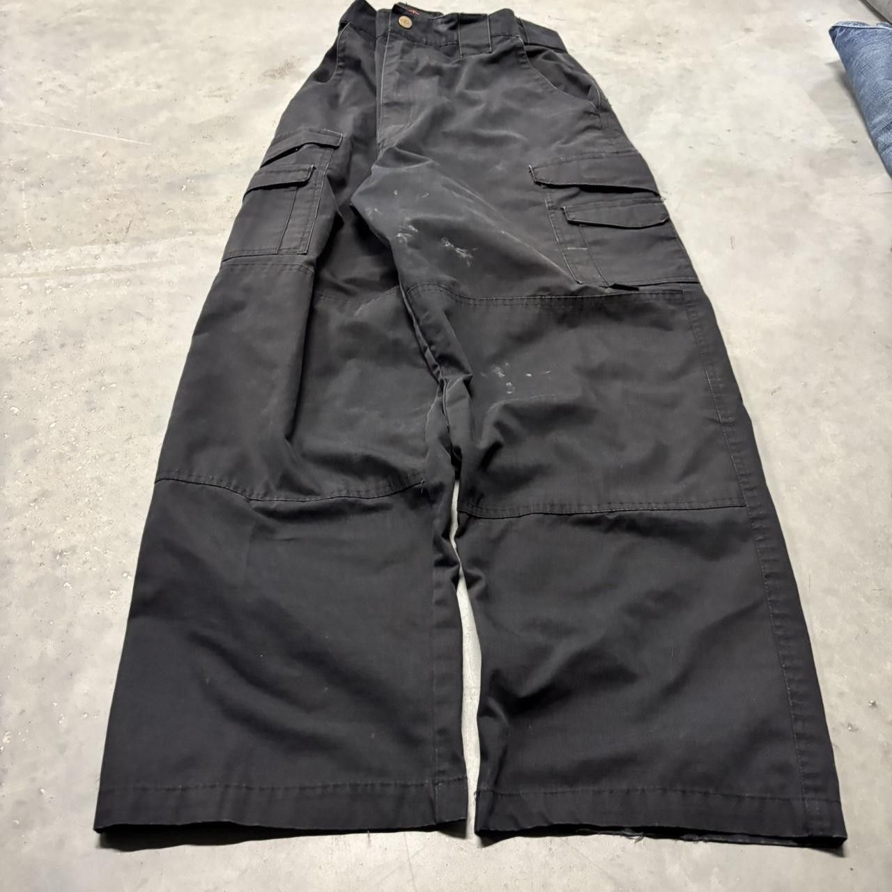Japanese Brand × Vintage Crazy Vintage Y2K/2000s Baggy Black Streetwear Workwear Skater Cargo Pants! Size US 34 / EU 50 - 3 Thumbnail