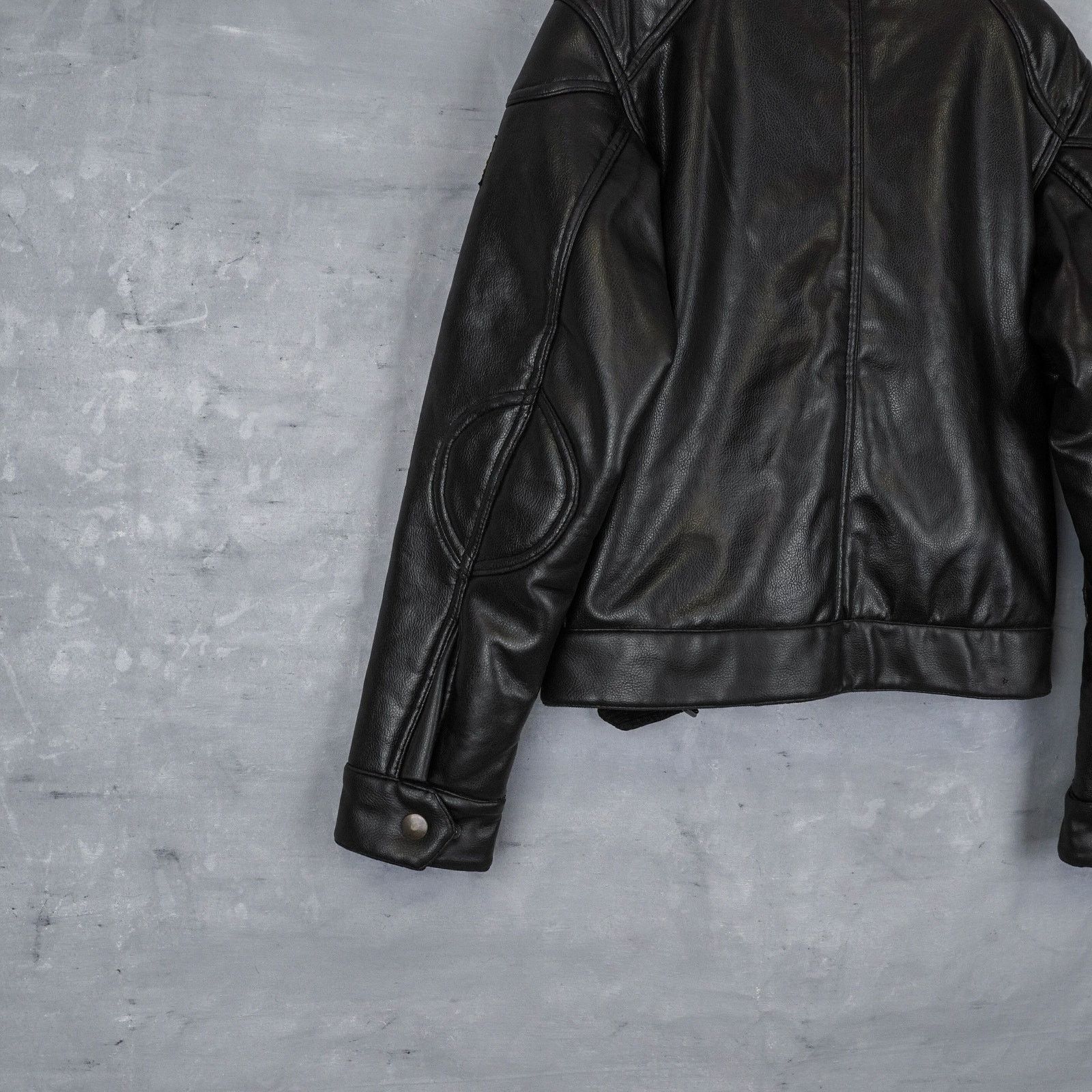 Belstaff Vintage belstaff black leather patch logo womens moto jacket Size S / US 4 / IT 40 - 8 Thumbnail