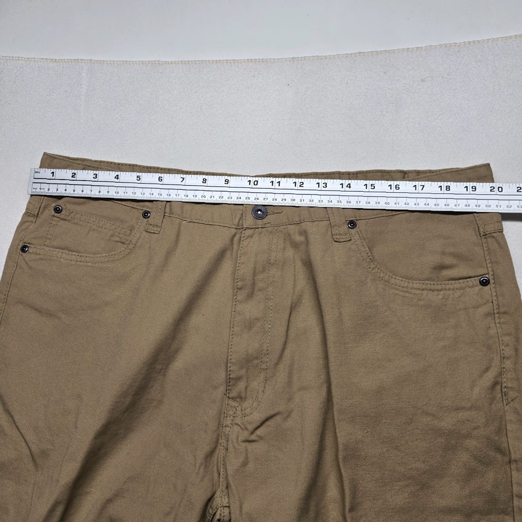 Brooks Brothers Brooks Brothers Clark Chino Pants Solid Brown Straight Men 40 X 30 Pants Brown Solid Brooks Brothers Clark Fit Advantage Chino Mens 40x30 Size US 40 / EU 56 - 4 Thumbnail