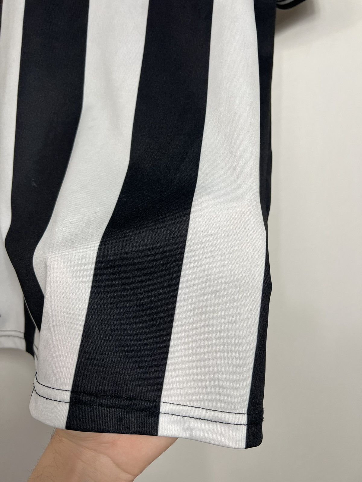 Castore Castore New Castle 2023/24 Home Soccer Jersey Blockcore Size US M / EU 48-50 / 2 - 6 Thumbnail