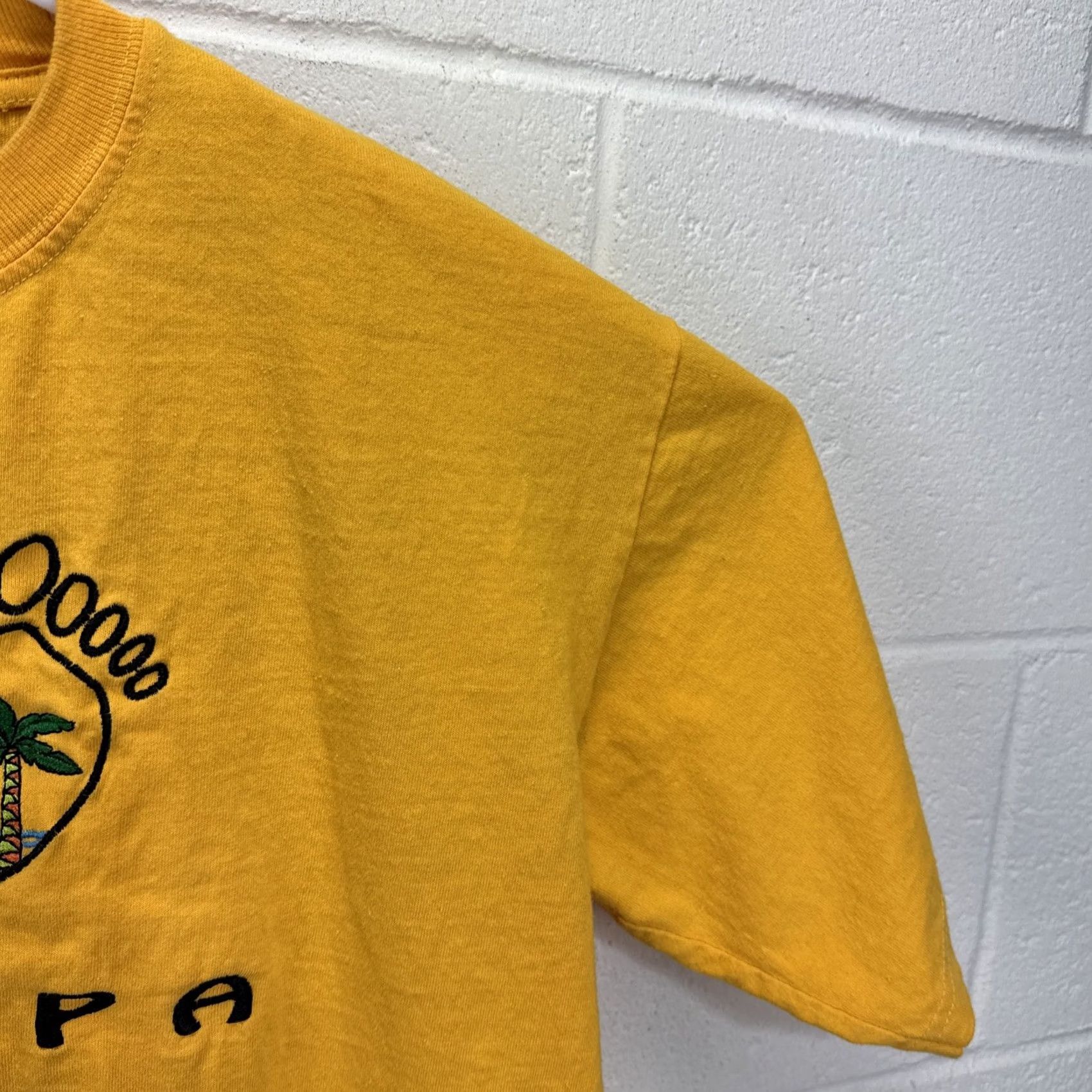 Vintage Vintage Ixtapa Zihuatancja Mexico Embroidered Destination XL Yellow T Shirt Size US XL / EU 56 / 4 - 7 Thumbnail